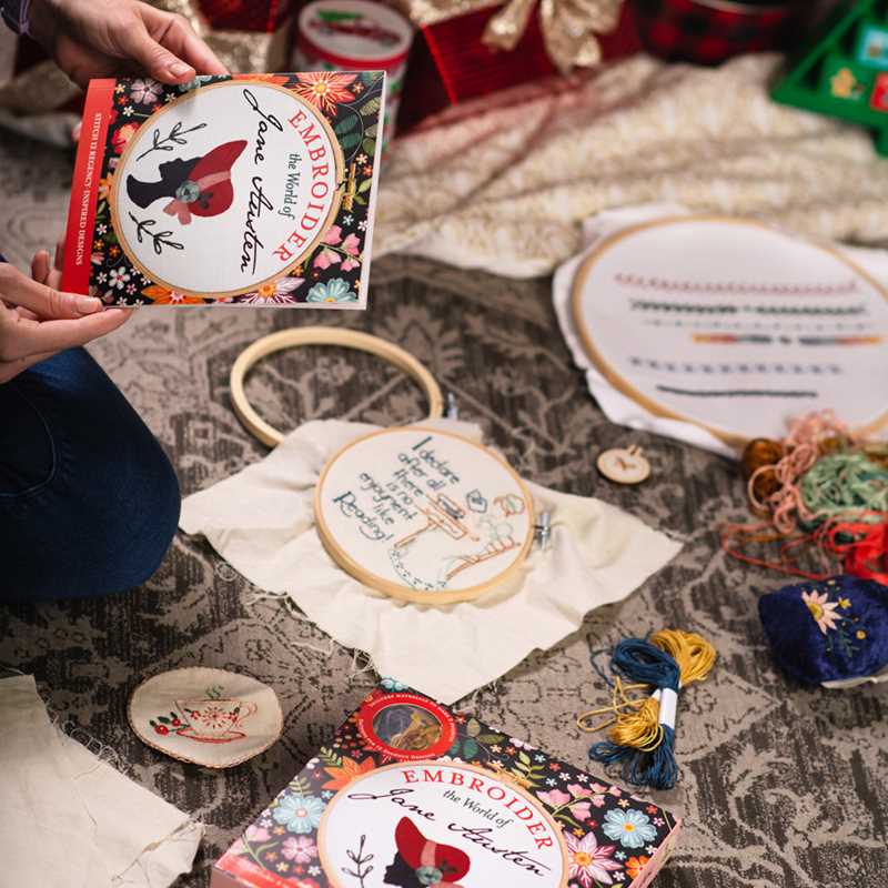 Simon & Schuster - Embroider the World of Jane Austen by Aimee Ray
