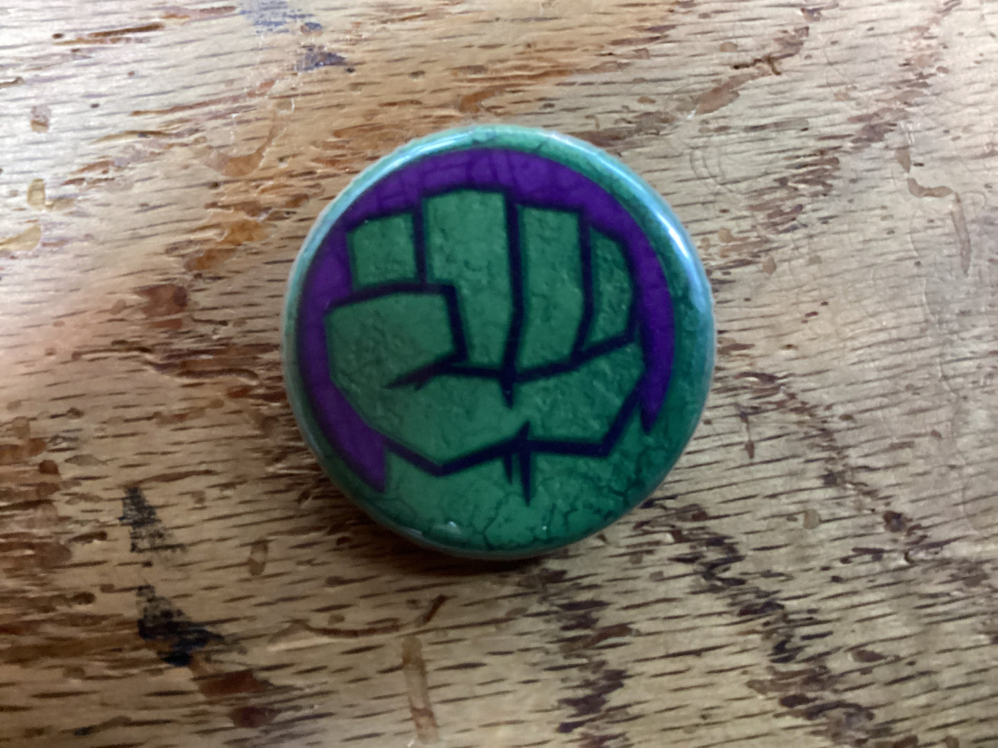 MARVEL HULK FIST ICON BUTTON