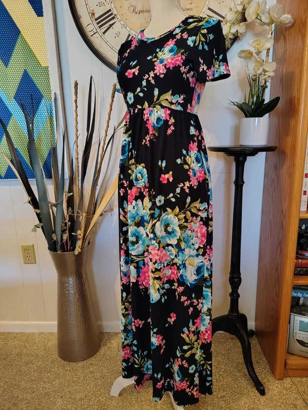 Filly Flair Floral Maxi Dress | Small