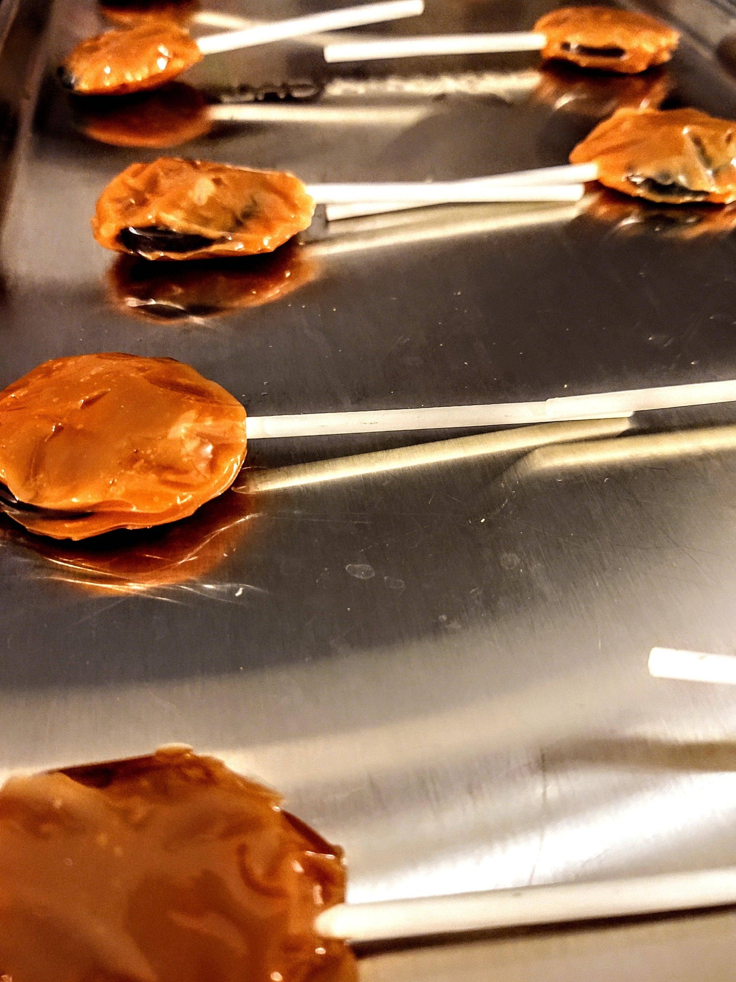 The Freeze Dried Candy Store - Freeze Dried Caramel Apple Pops