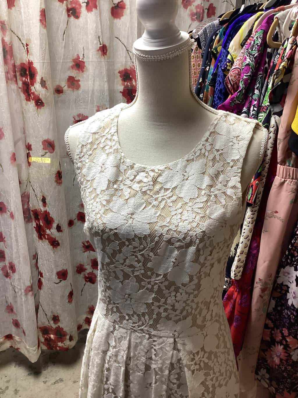 Enfocus Studios White lace Dress Size 8