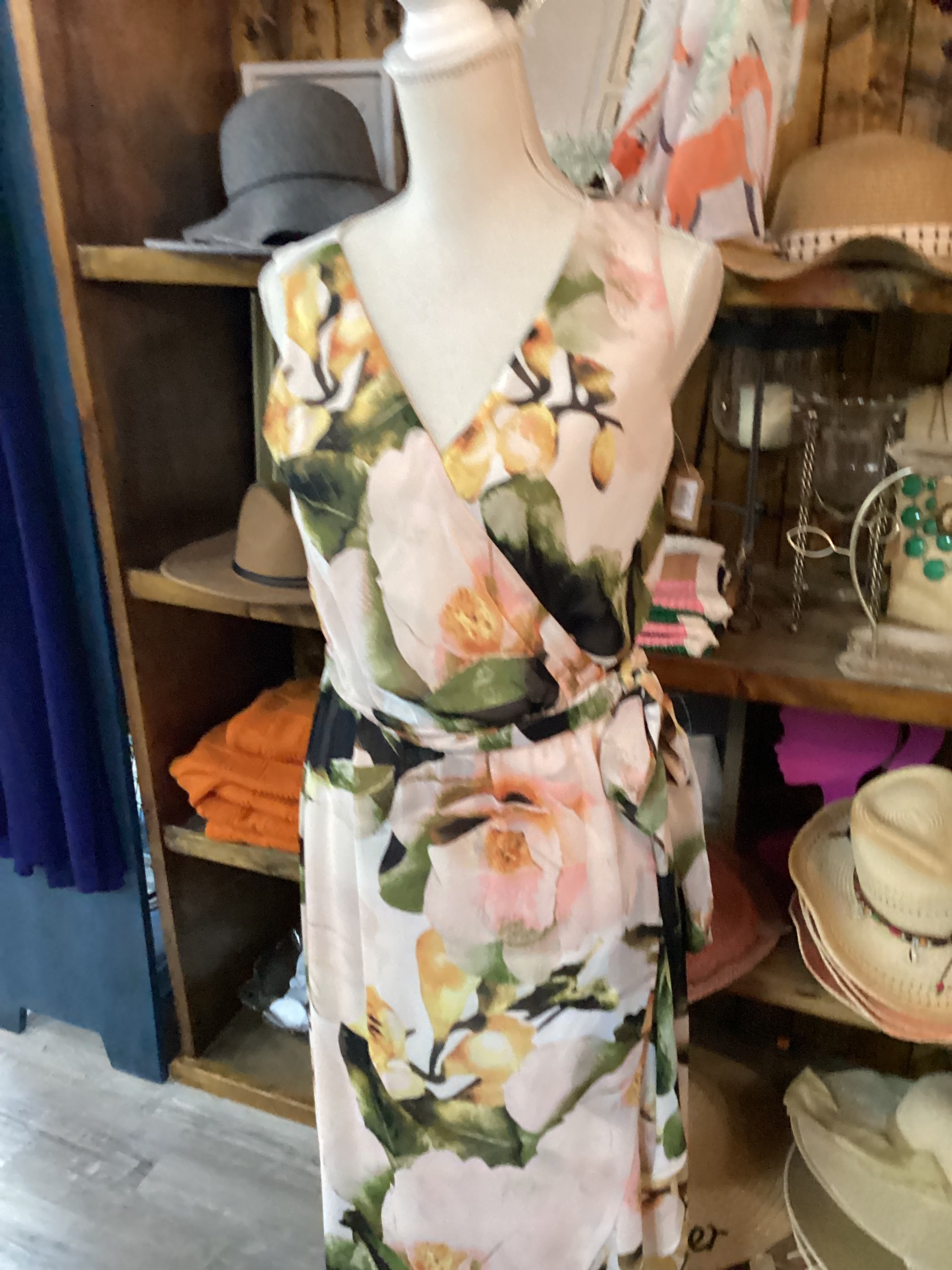 Sangria Peach Floral Maxi Dress Size 6