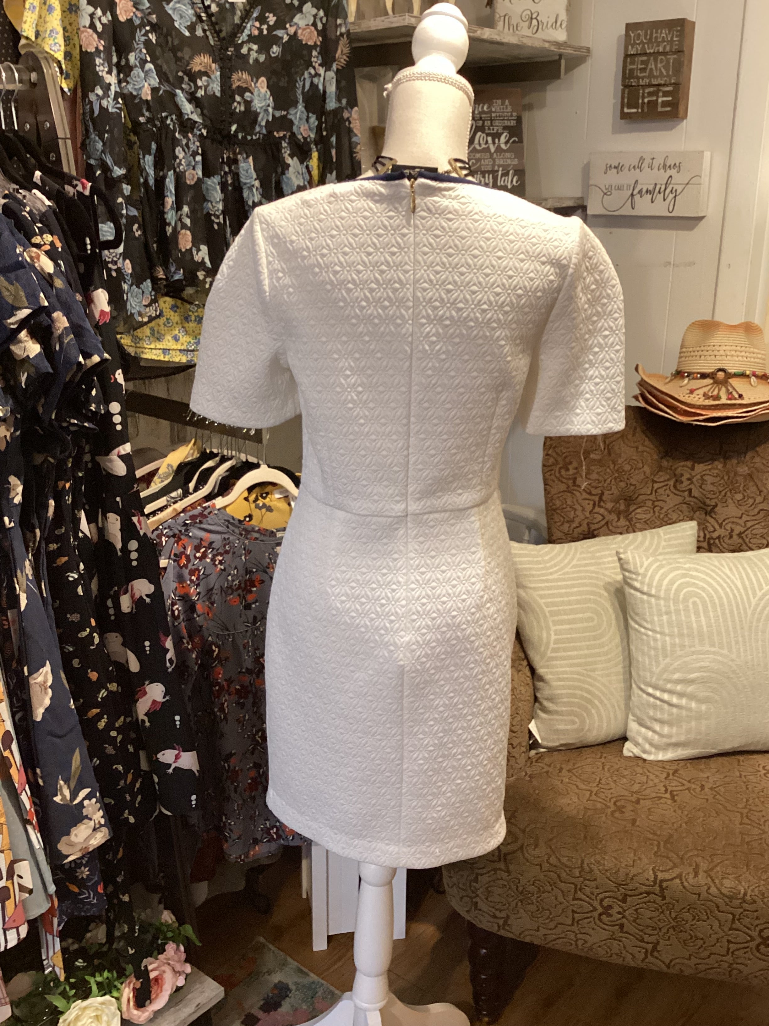 Draper James White Patterned Business Casual Dress Size 6