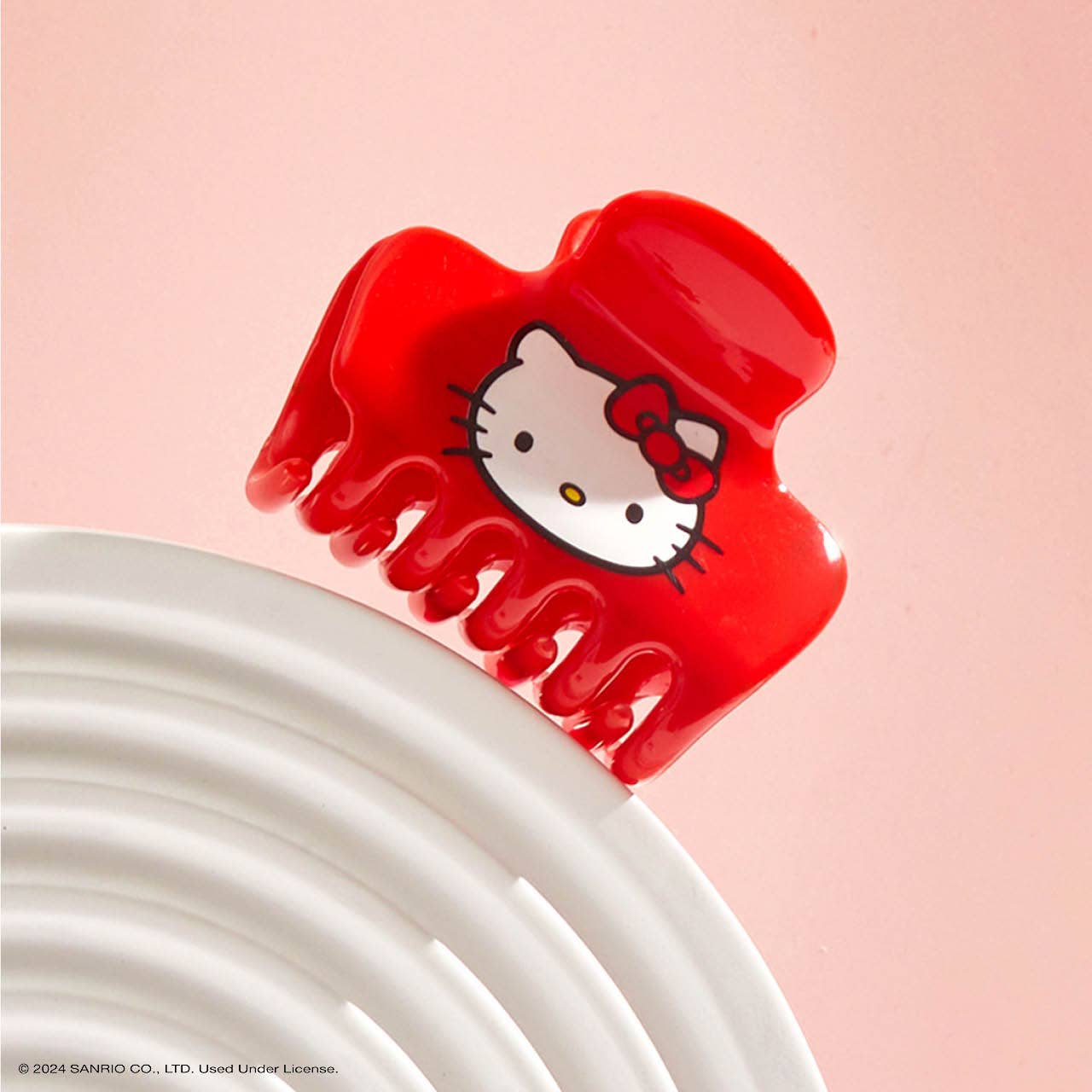KITSCH - Hello Kitty x Kitsch Recycled Puffy Claw Clip- Kitty Face