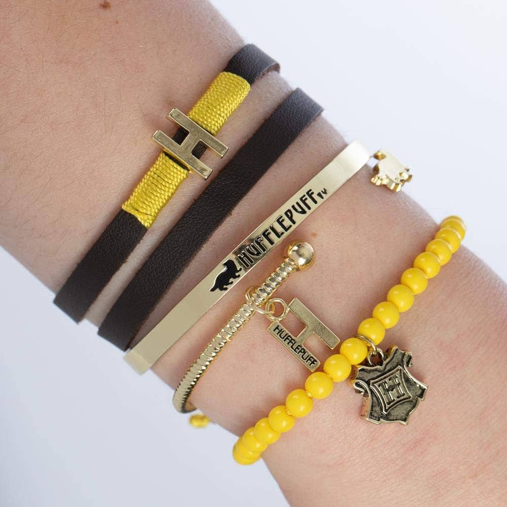 Bioworld Merchandising - Harry Potter Hufflepuff Friendship Bracelet Gift Set - 4 Pack