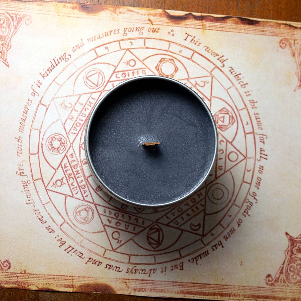 Game Master Dice - Crackling Campfire Gaming Candle