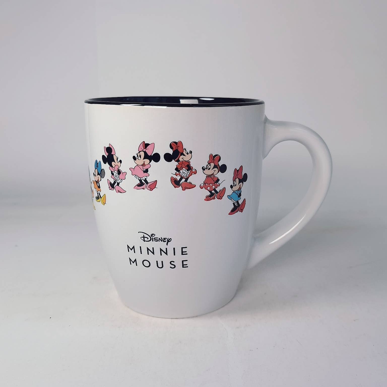 Silver Buffalo - Disney Minnie Mouse 25oz Jumbo Curved Ceramic Mug