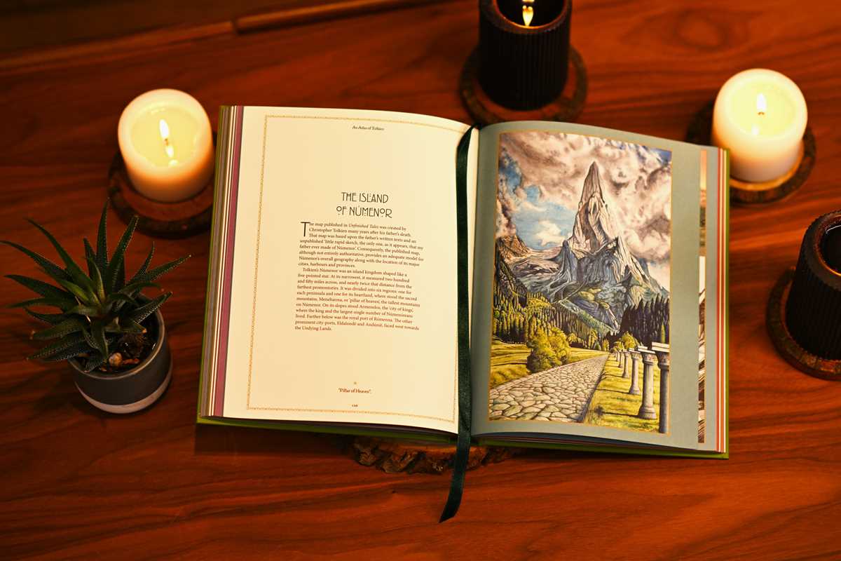 Simon & Schuster - Atlas of Tolkien Deluxe Edition by David Day