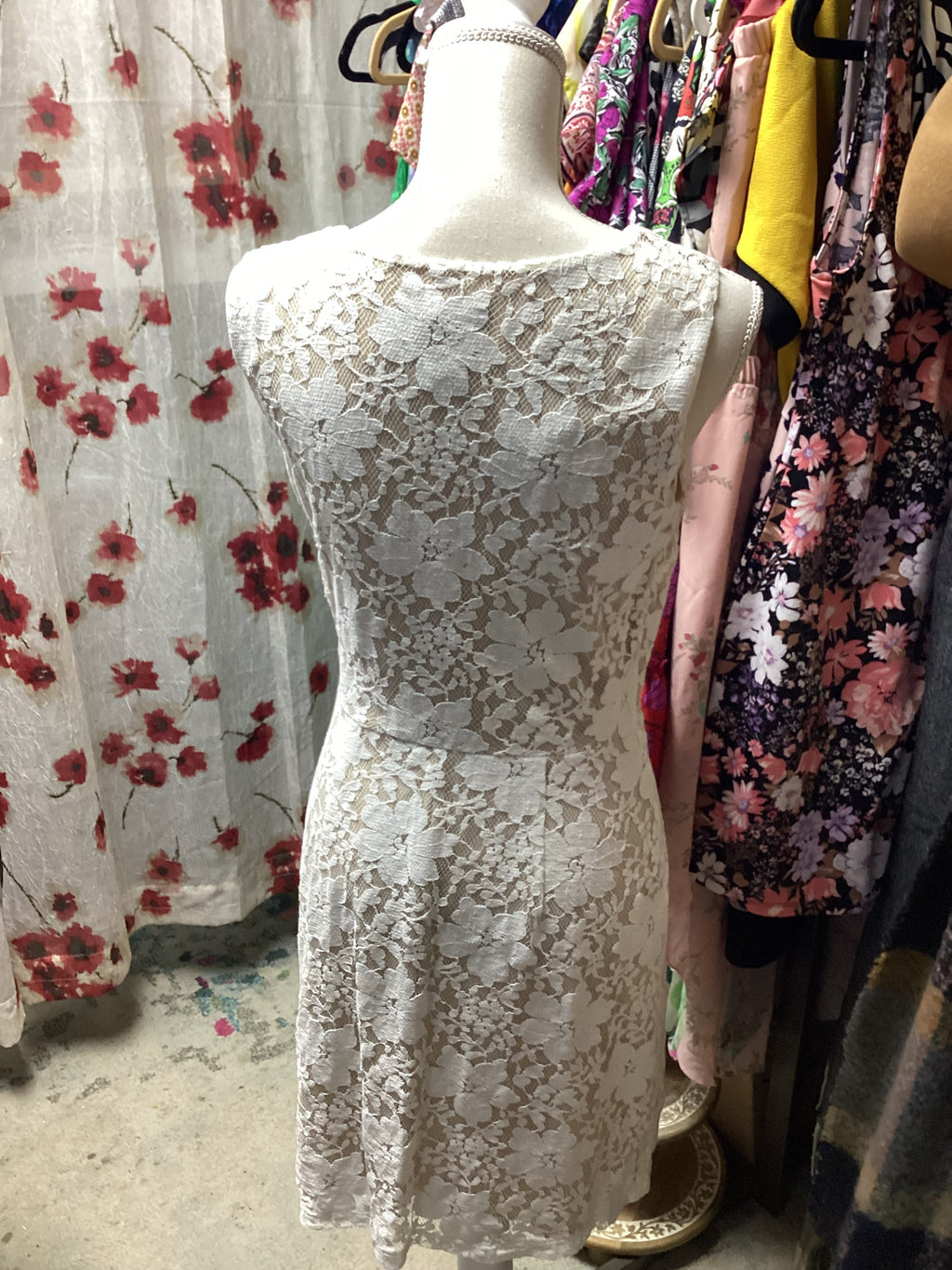 Enfocus Studios White lace Dress Size 8