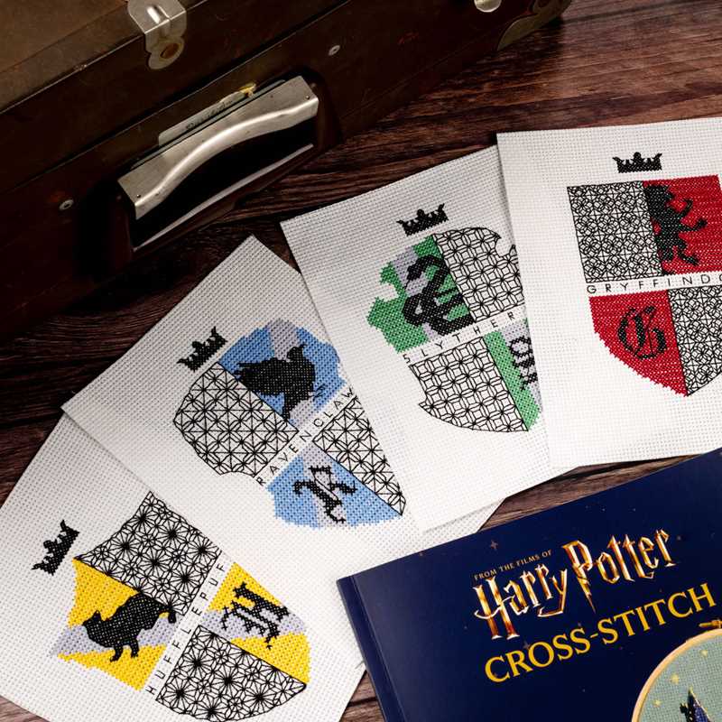 Simon & Schuster - Harry Potter Cross-Stitch by Editors of Thunder Bay Press