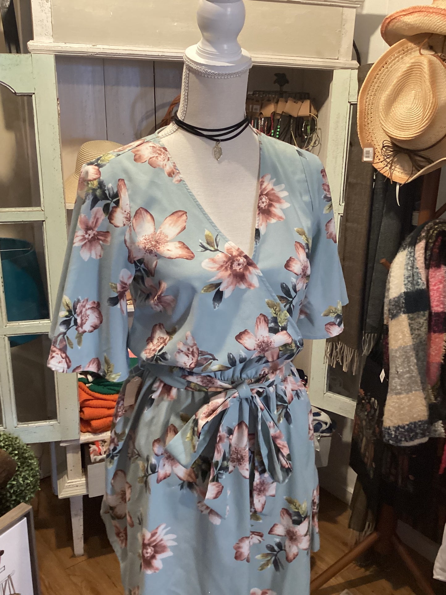 Mine light blue floral Dress size medium