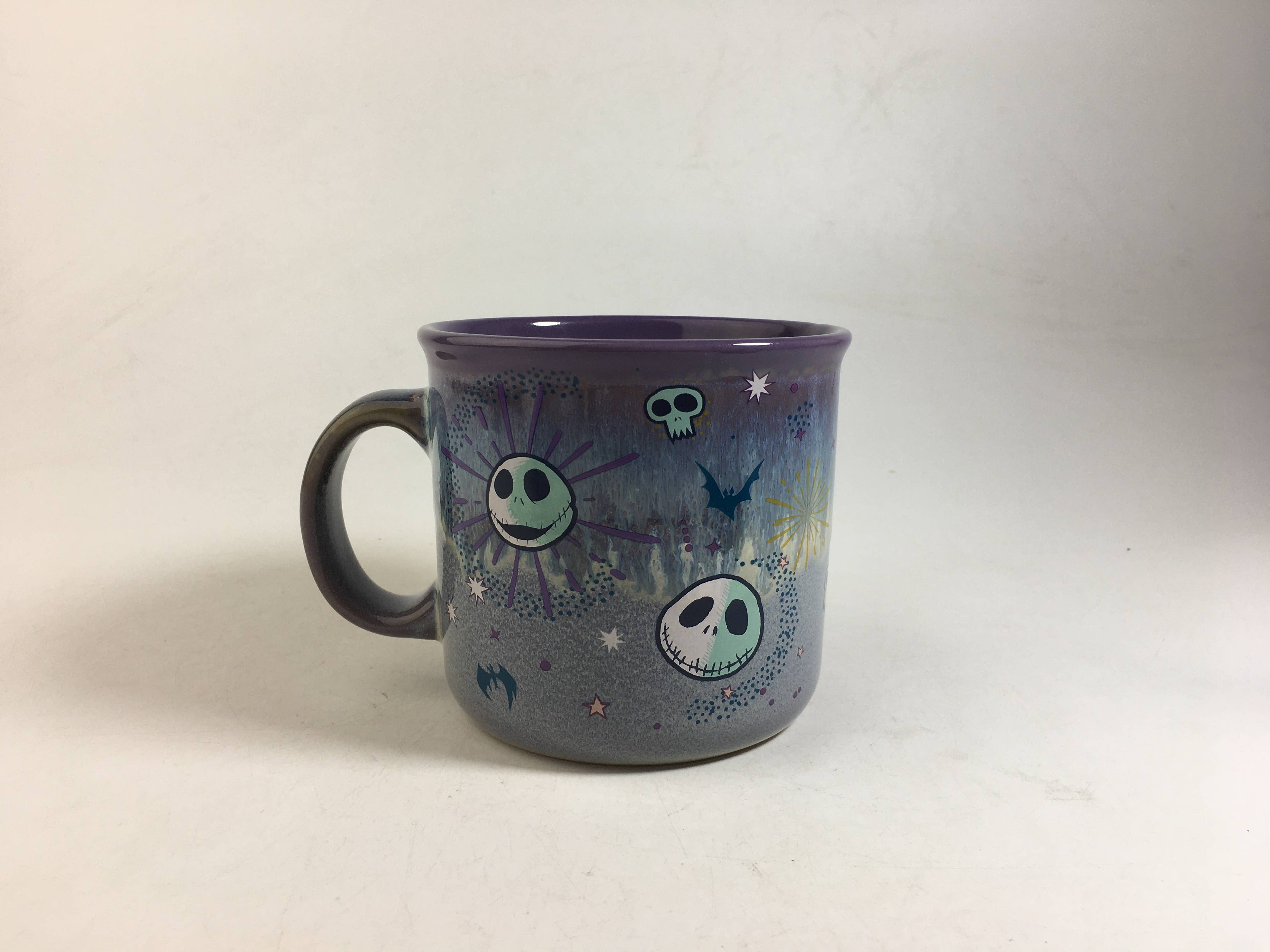 Silver Buffalo - Nightmare Before Christmas Reactive 20oz Ceramic Camper Mug