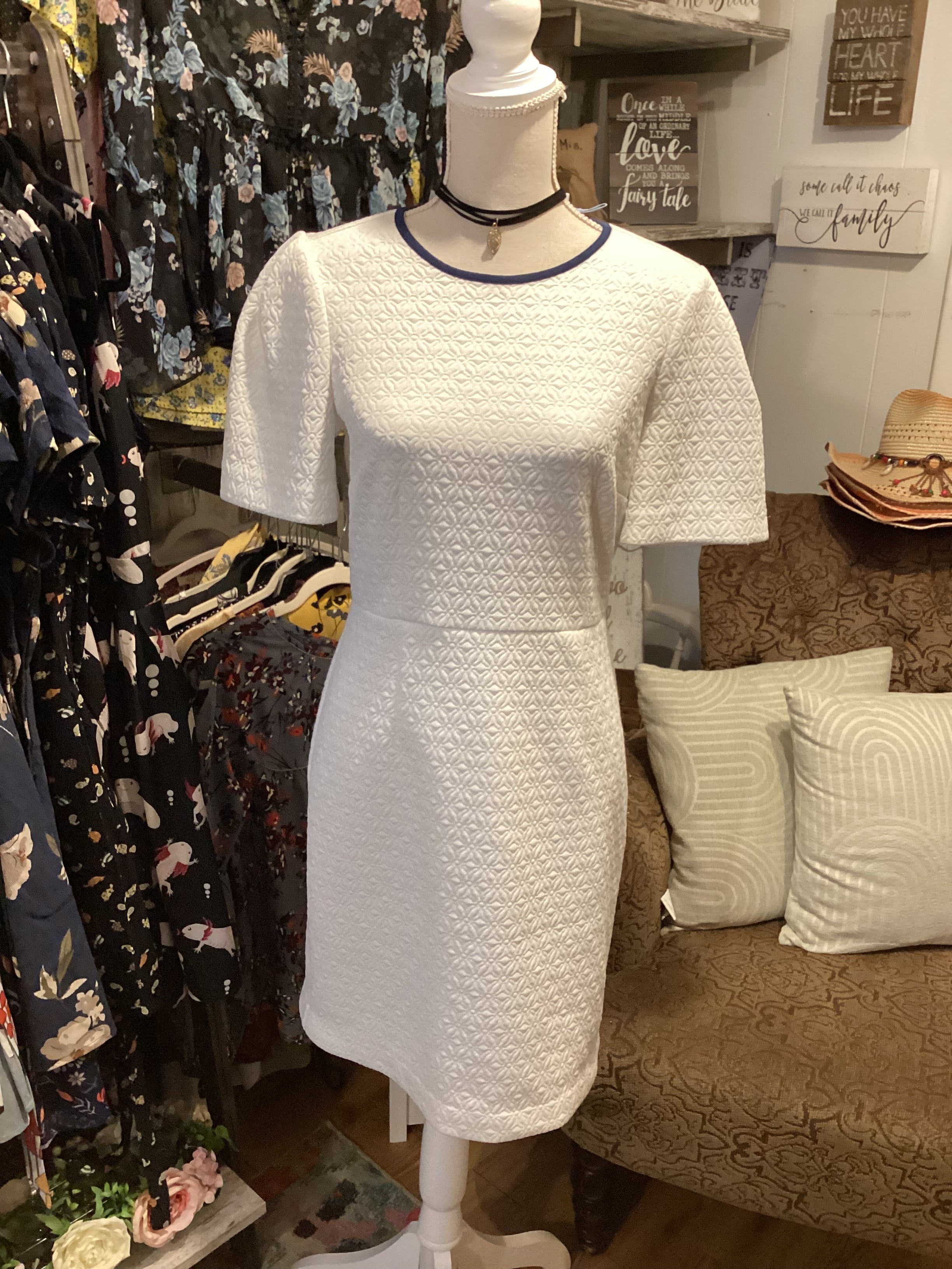 Draper James White Patterned Business Casual Dress Size 6
