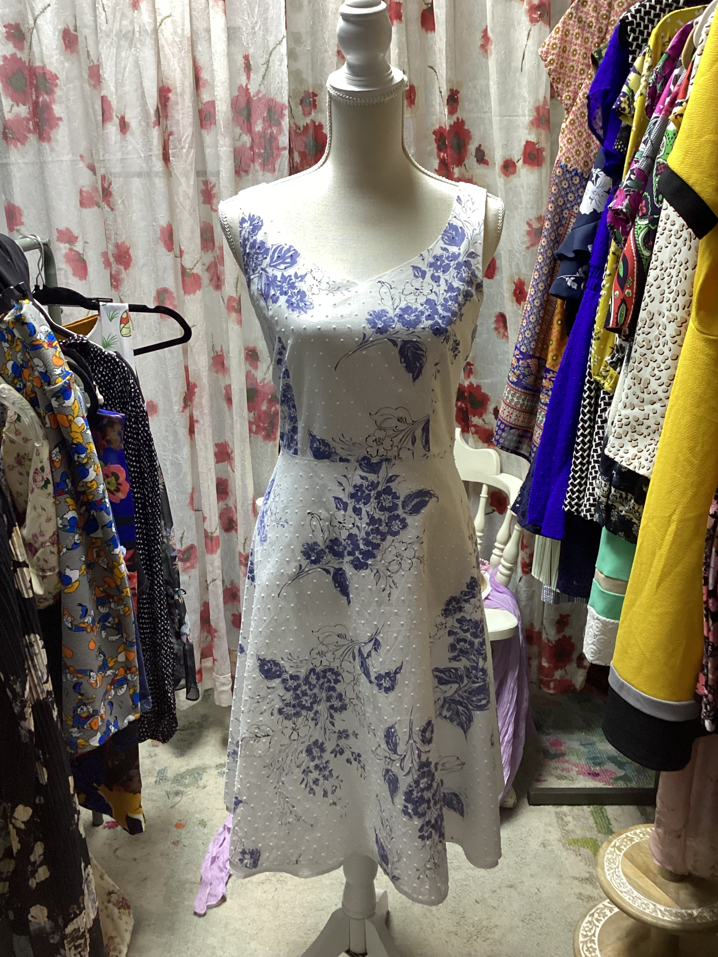 Dressbarn White and Blue Floral Dress Size small
