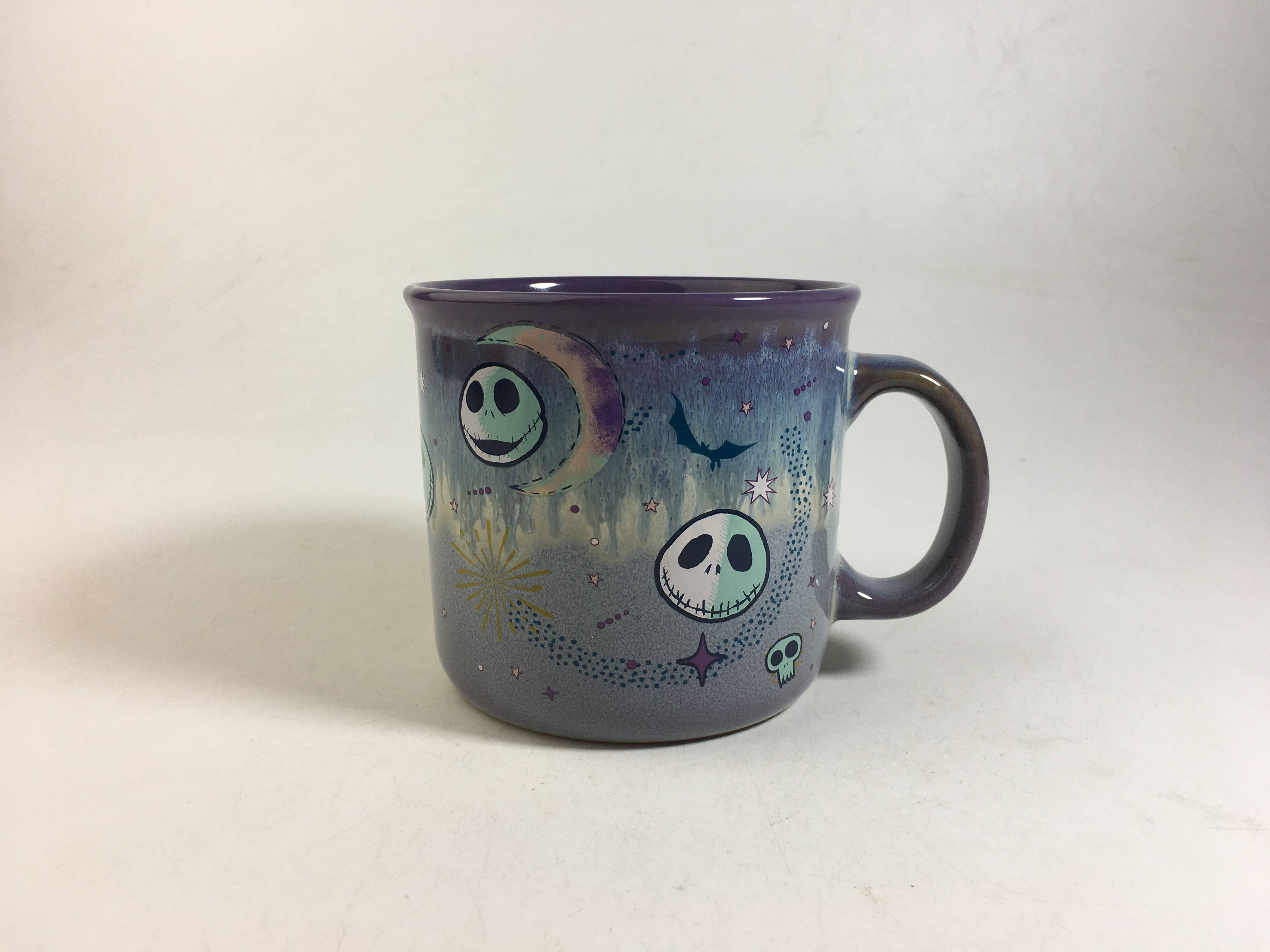 Silver Buffalo - Nightmare Before Christmas Reactive 20oz Ceramic Camper Mug