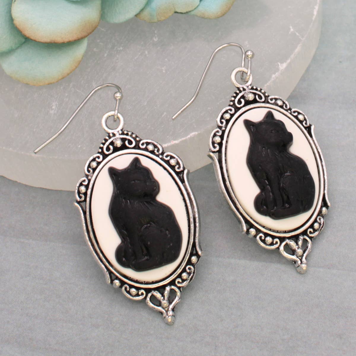 ZAD - Purrfection Cat Cameo Silver Earrings