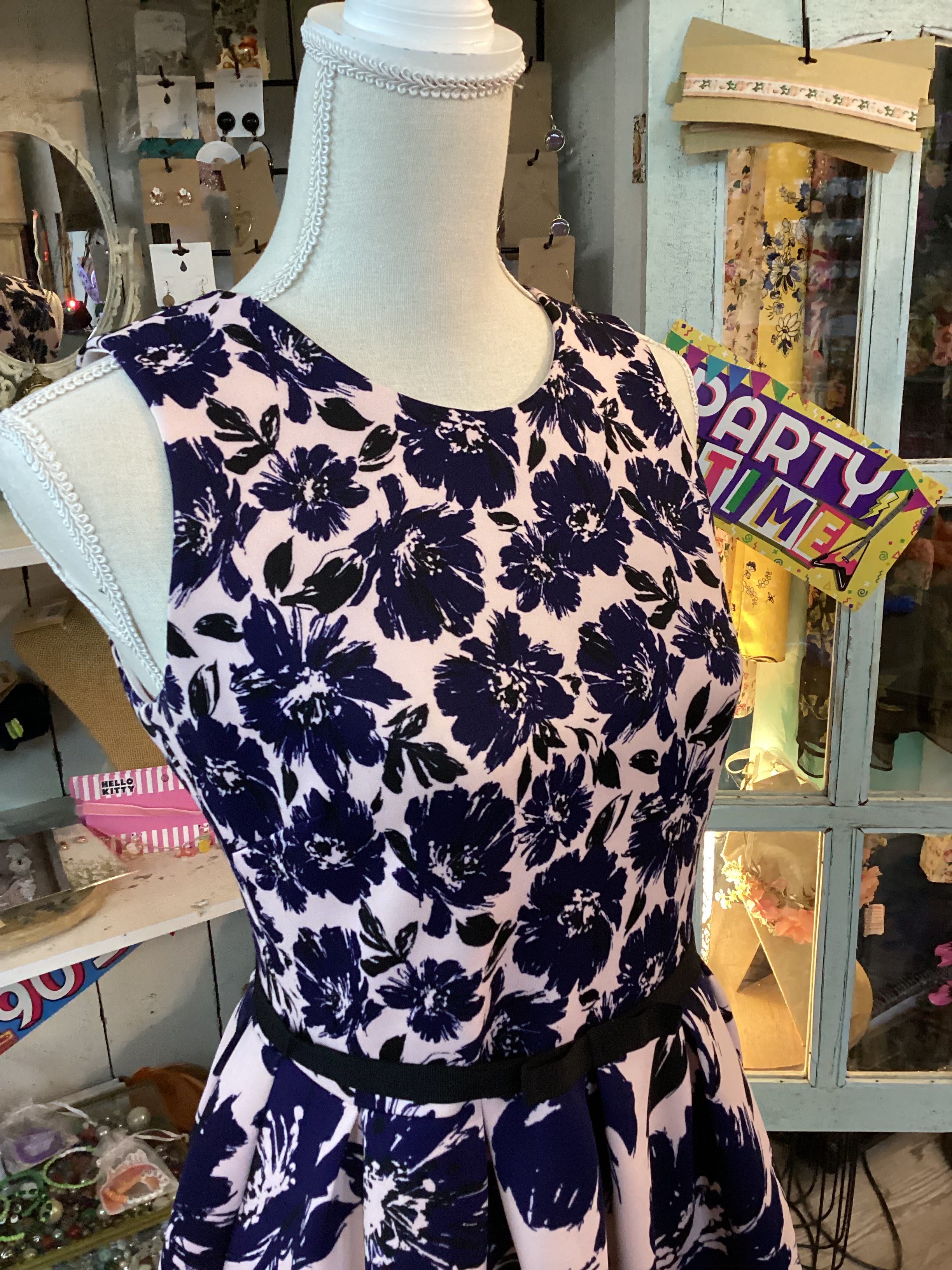 Katherine H Pink and Navy Floral Dress Size 6