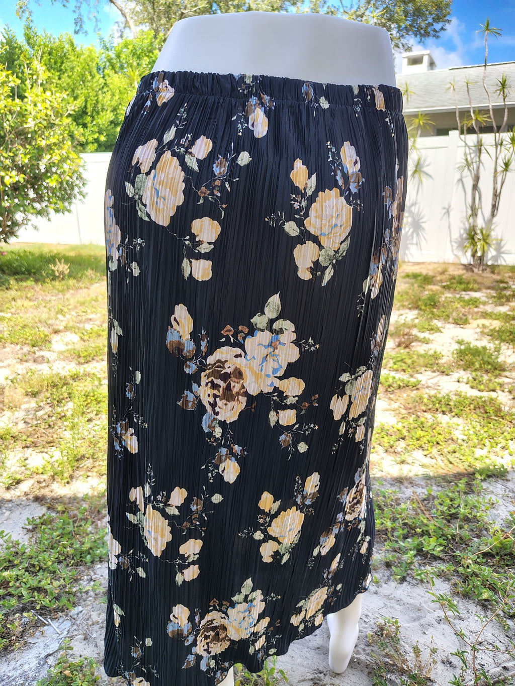 Everleigh Maxi Skirt Size Large Women's