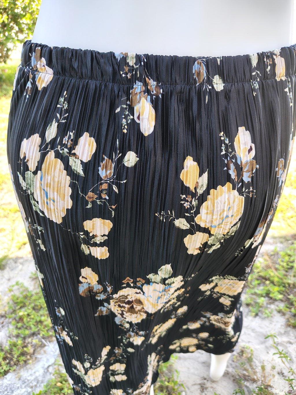 Everleigh Maxi Skirt Size Large Women's