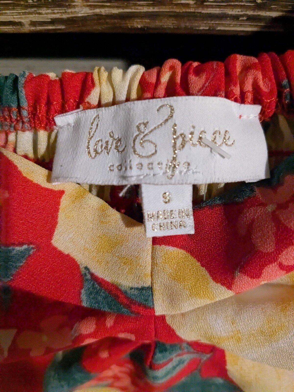 Top Love & Piece Lemon Print Crop top juniors large