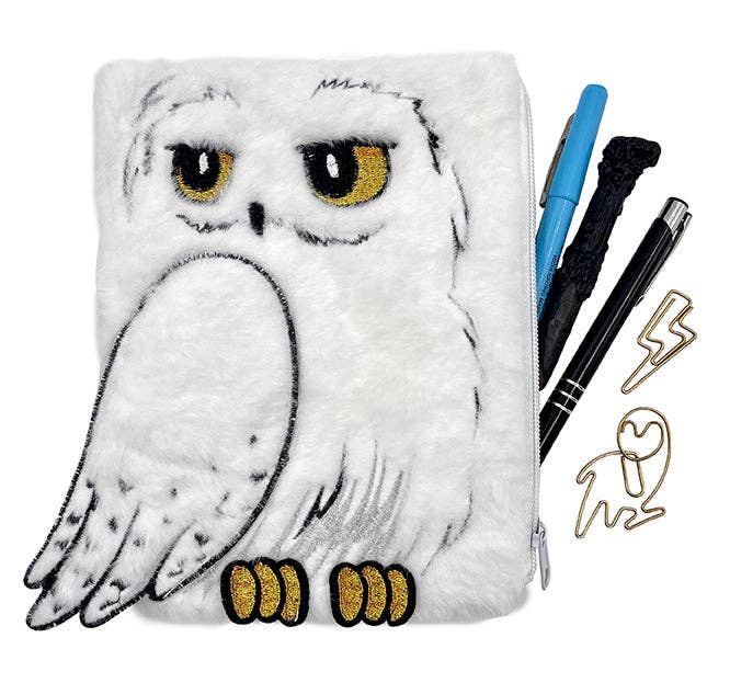 Insight Editions - Harry Potter: Hedwig Plush Accessory Pouch