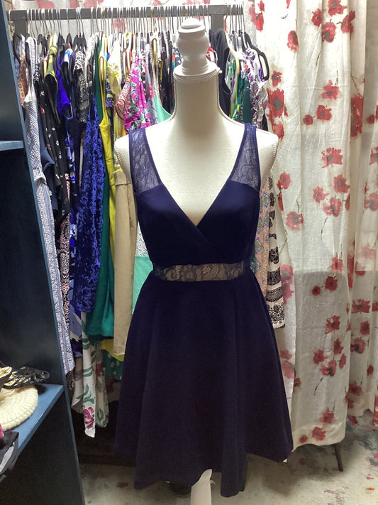 BCBG Generation : Lace Navy Dress Size 10 - #shop_name Jess's Unique Boutique