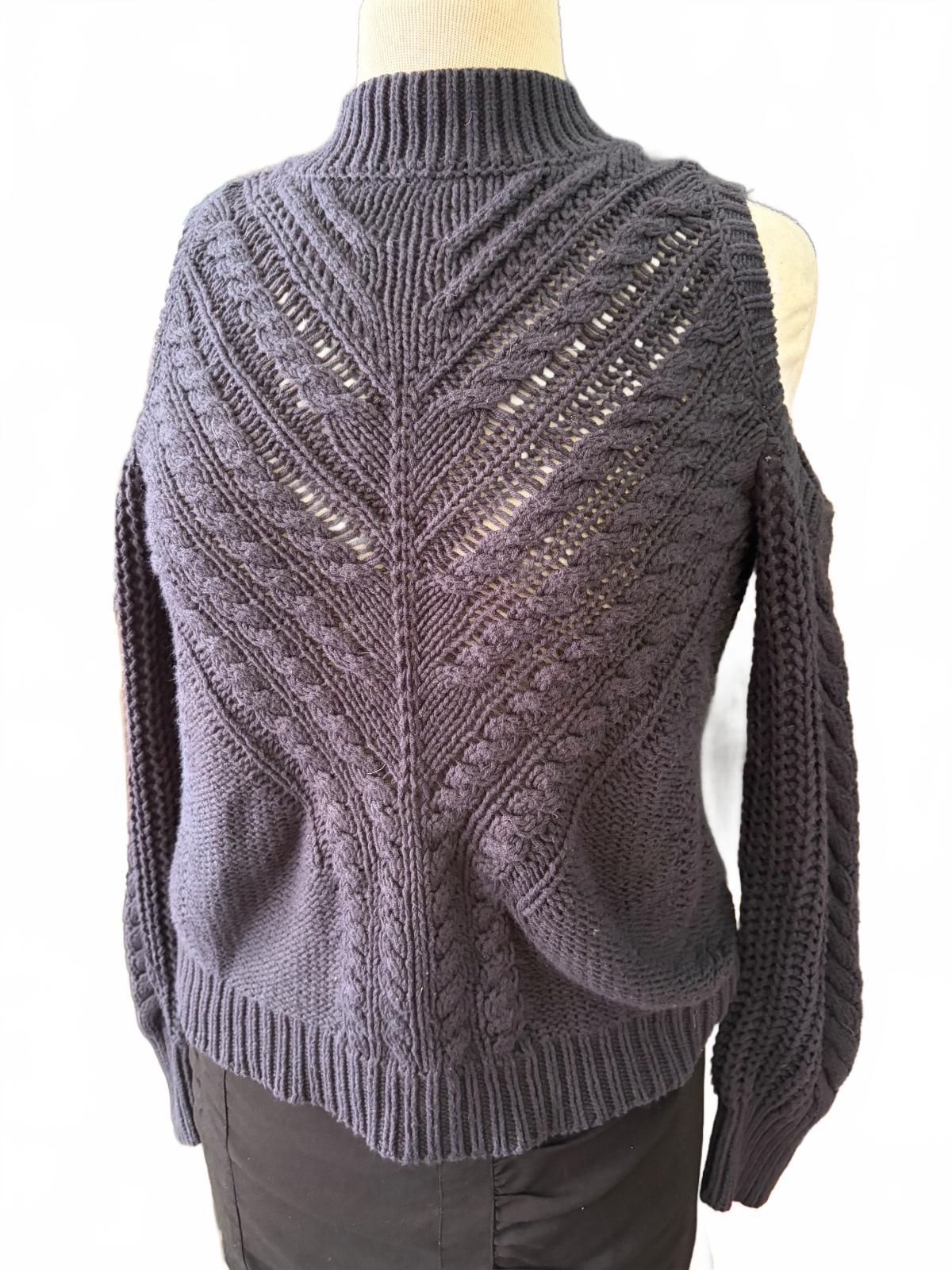 Aeropostale Women's Medium Navy Cable Knit Sweater