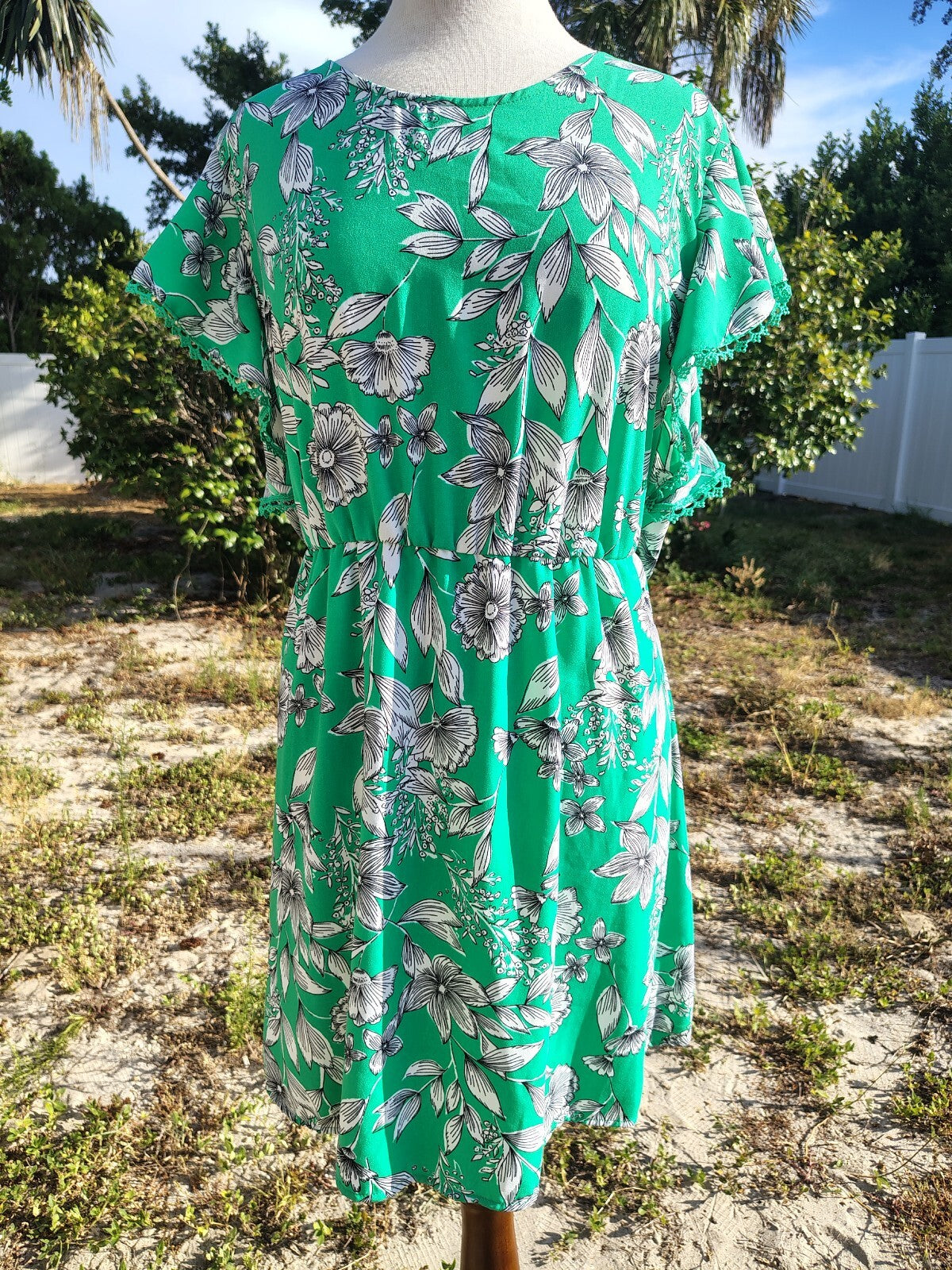 A New Day Women's Green & White Floral Dress Size Large
