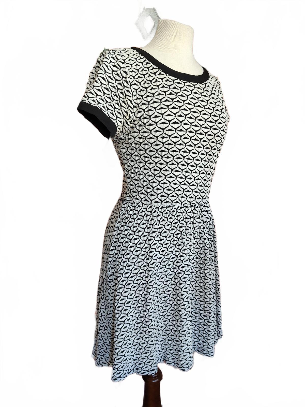 Skies are Blue Black & White Stretch Dress Women's Small