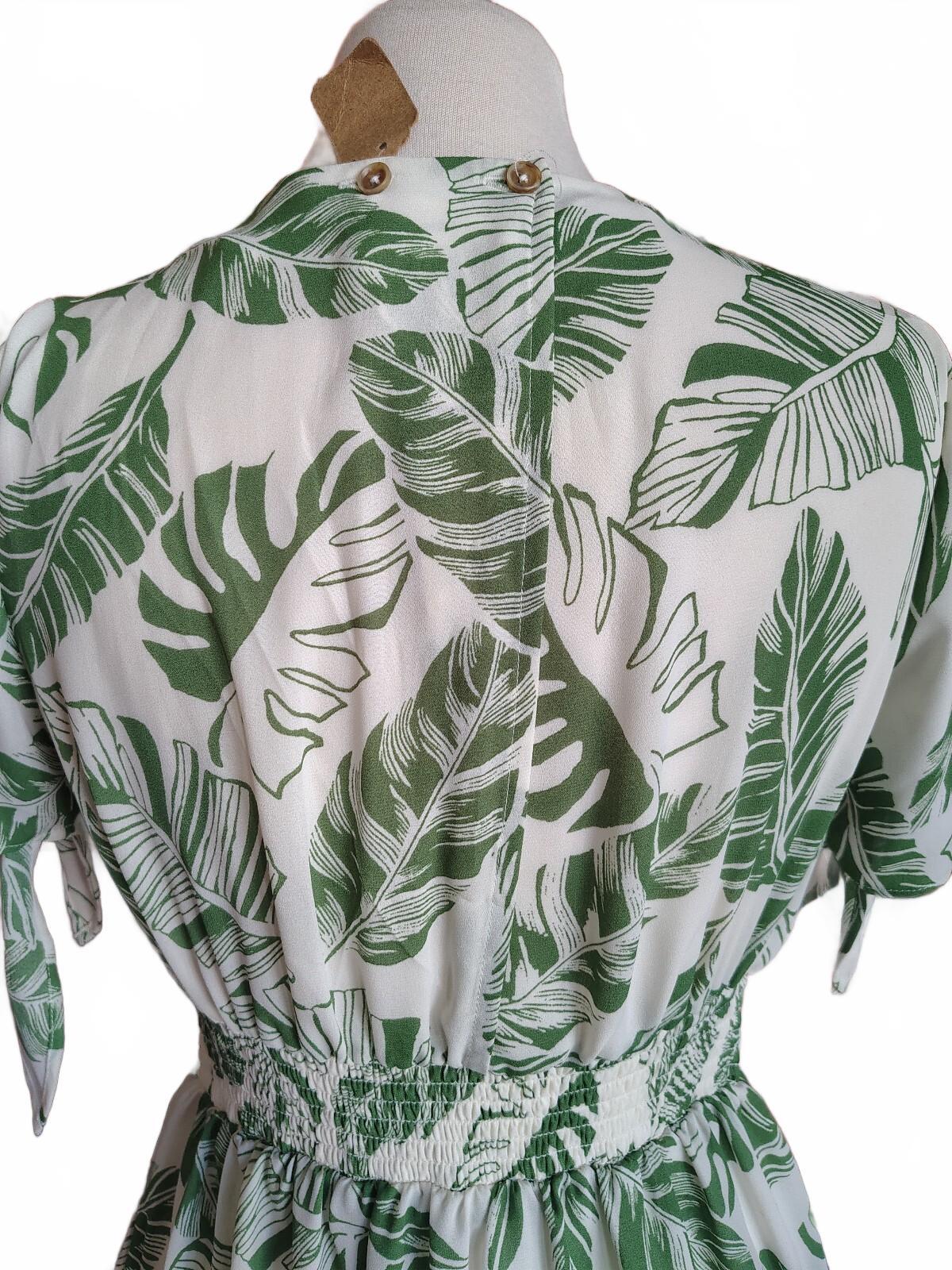 Women's Tropical Leaf Print Button-Front Dress medium
