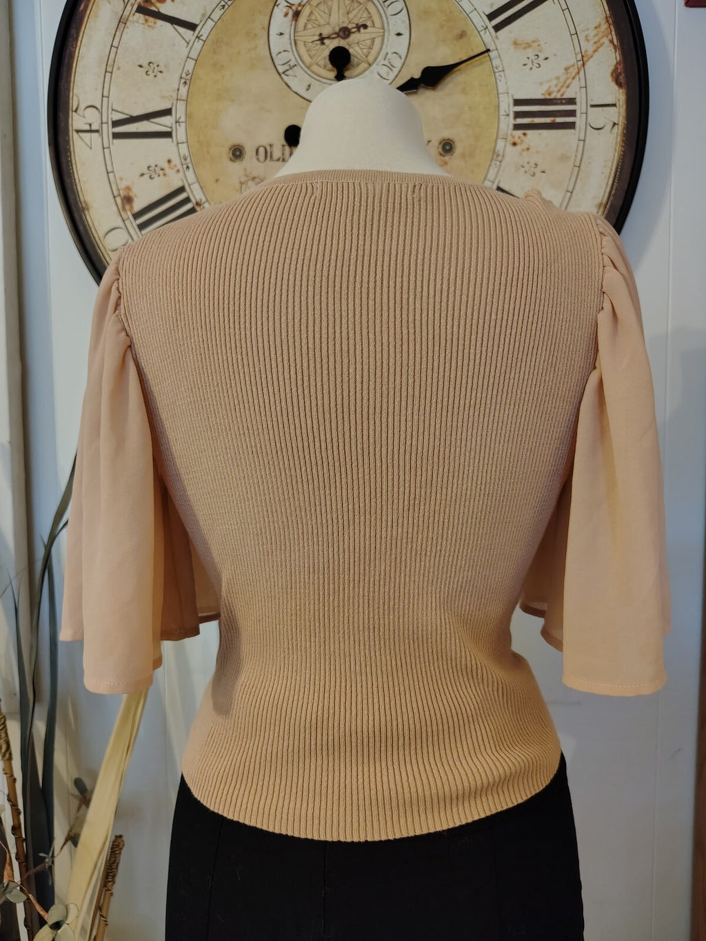 Forever 21 Contemporary Women's Beige Ribbed Knit Top Large