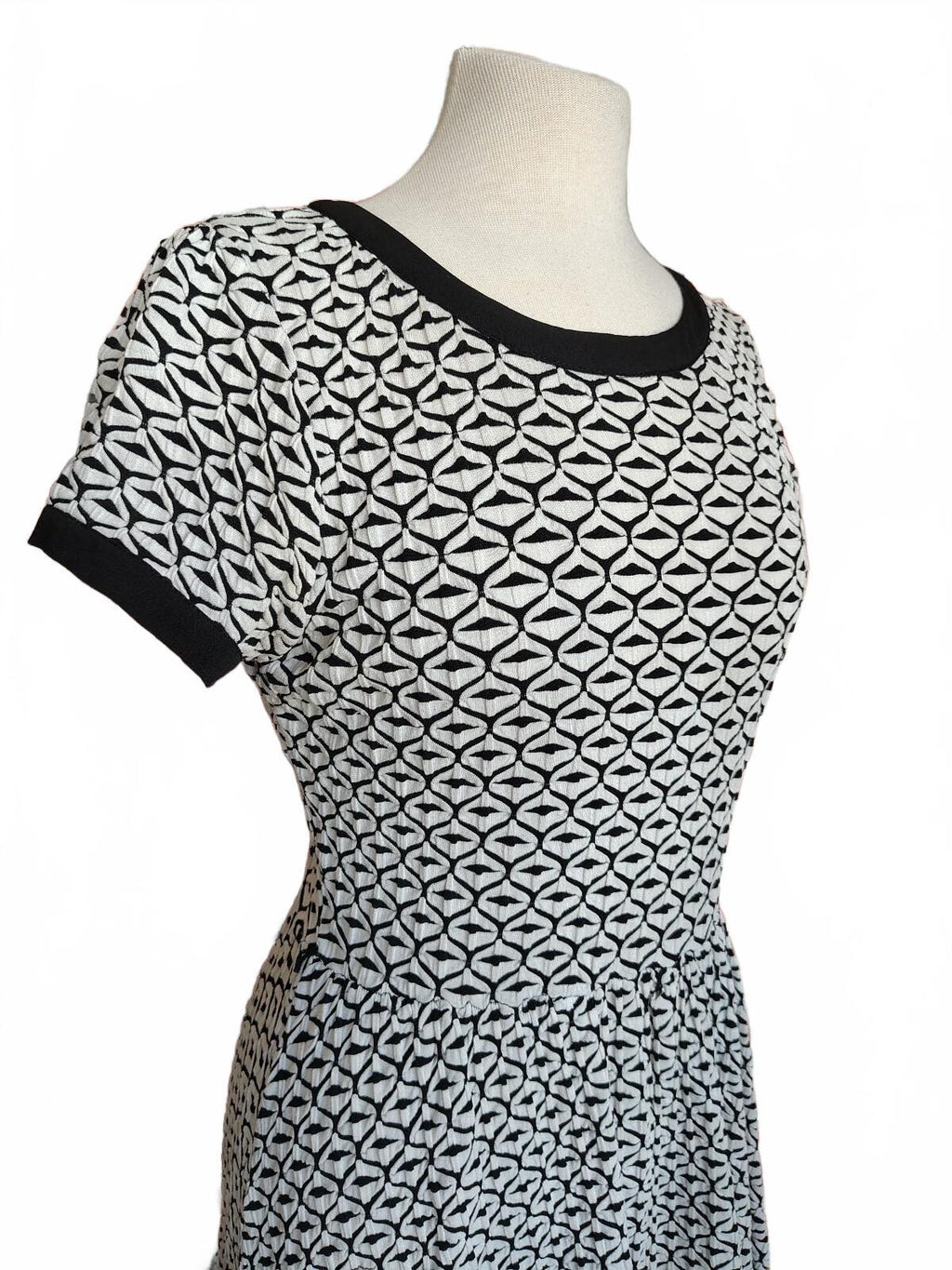 Skies are Blue Black & White Stretch Dress Women's Small