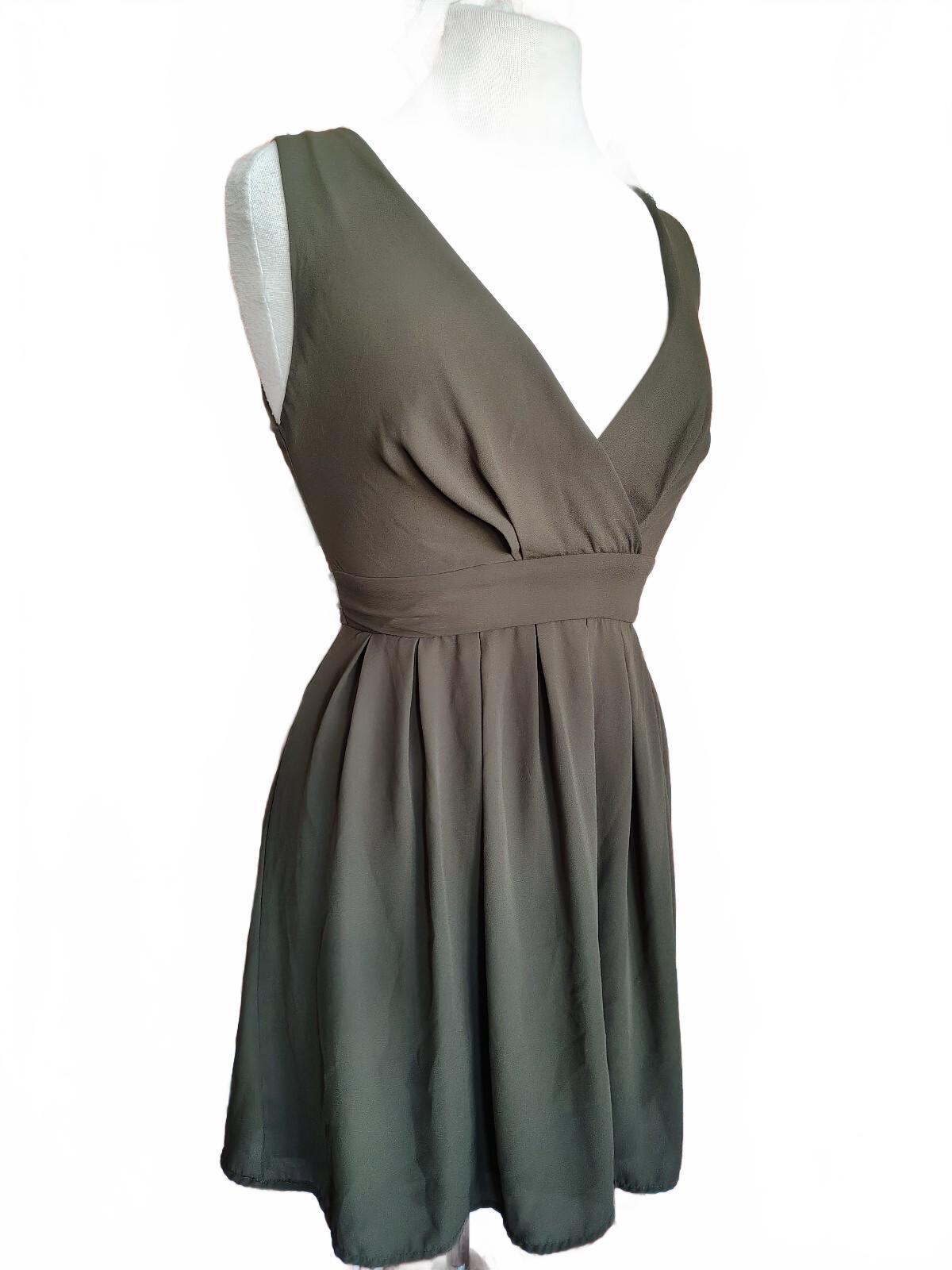 Sleeveless Olive Green V-Neck Dress with Pleated Skirt sz. 7