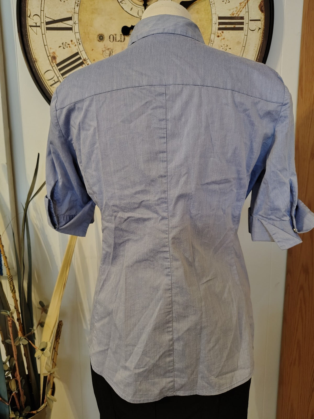 New York & Company Women's Medium Light Blue Button-Up