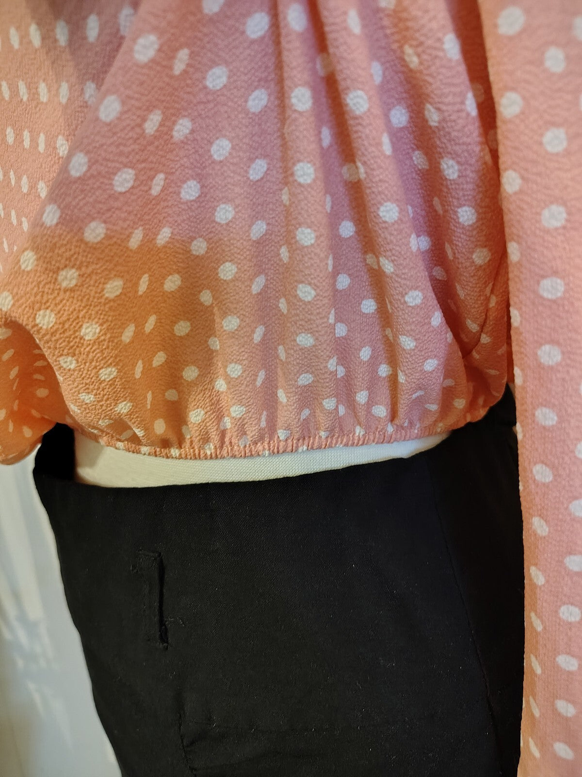Theoutfit Women's Medium Peach Polka Dot Long Sleeve Blouse