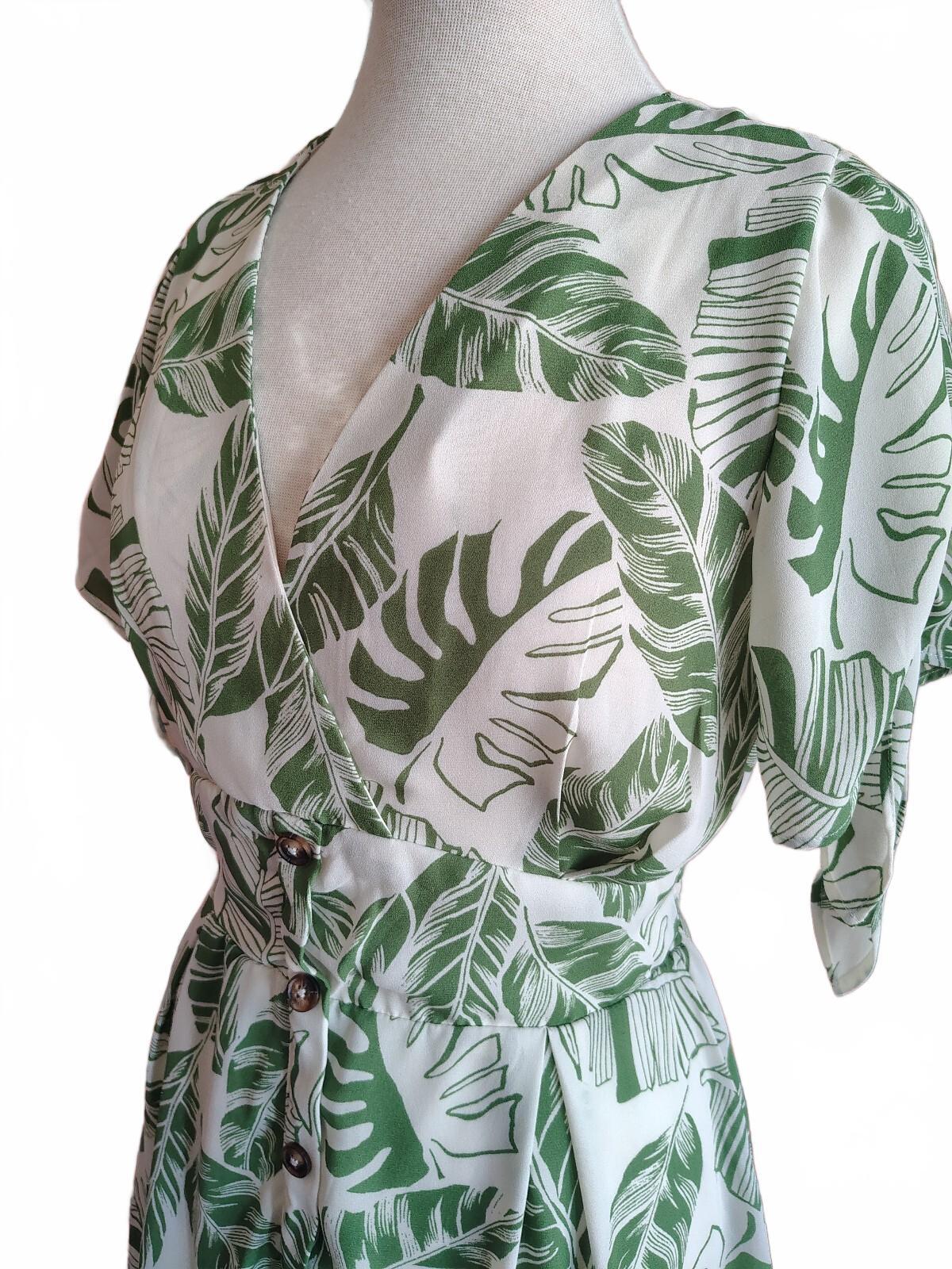 Women's Tropical Leaf Print Button-Front Dress medium
