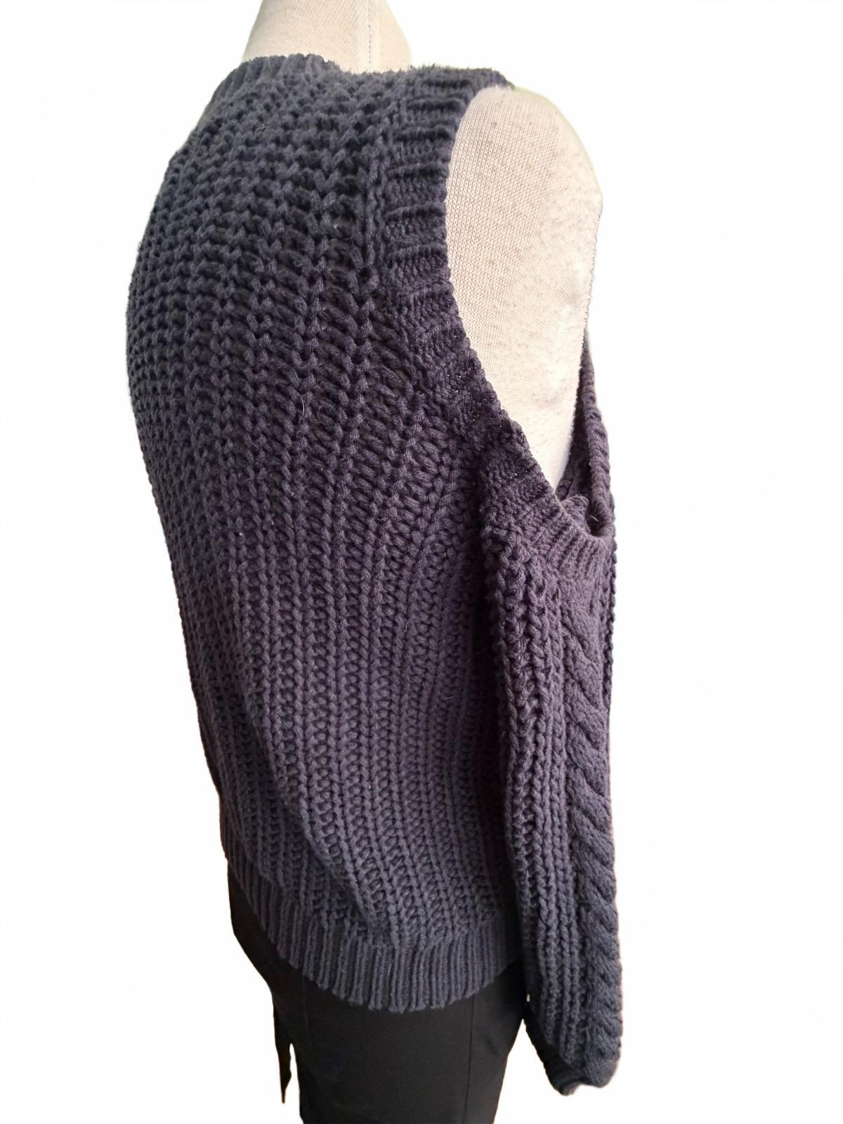 Aeropostale Women's Medium Navy Cable Knit Sweater