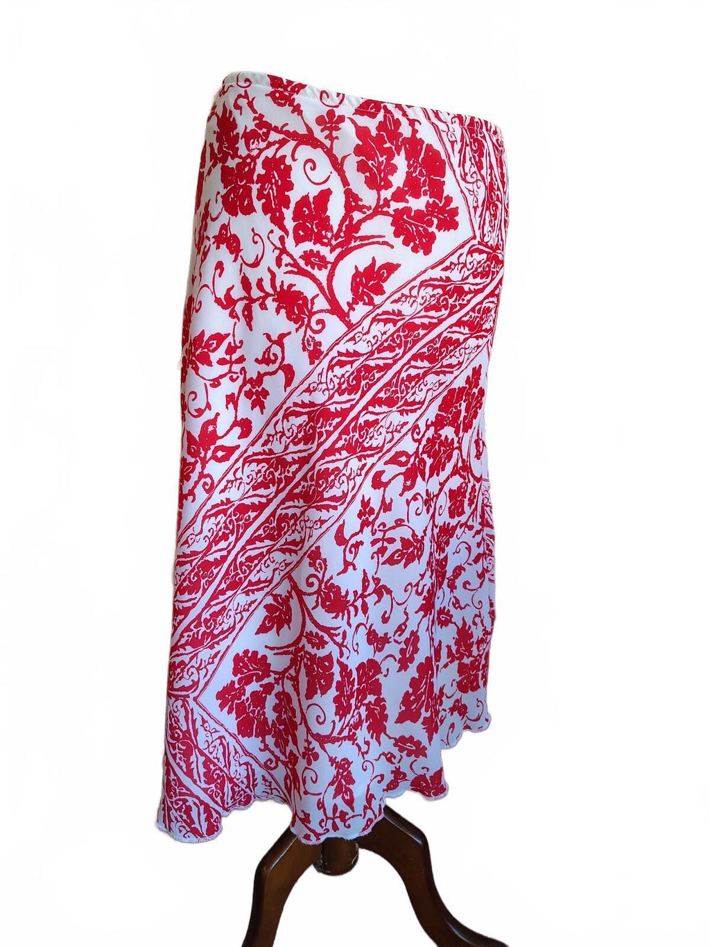 DFA New York Red and White Floral Print Midi Skirt vintage