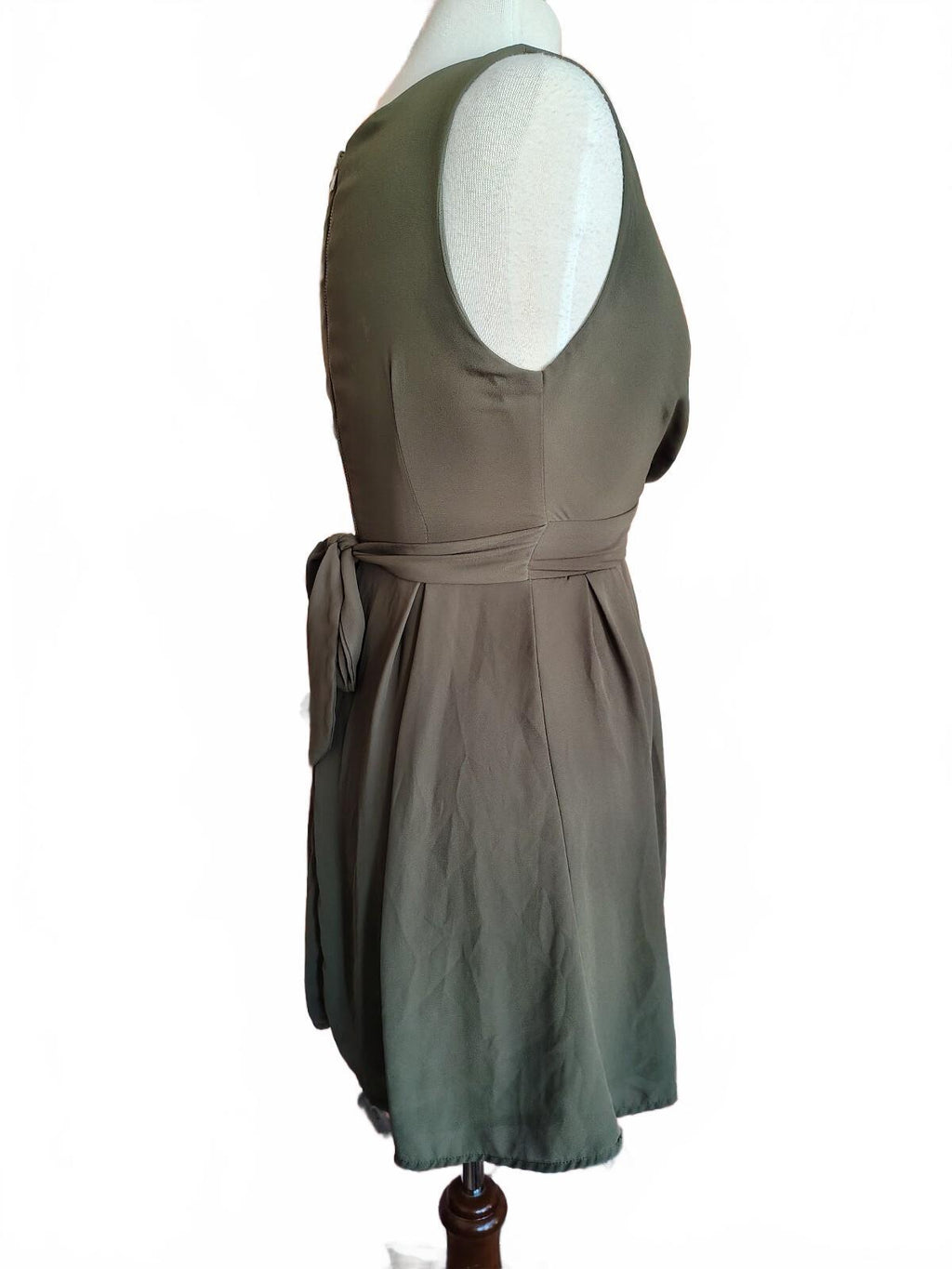 Sleeveless Olive Green V-Neck Dress with Pleated Skirt sz. 7