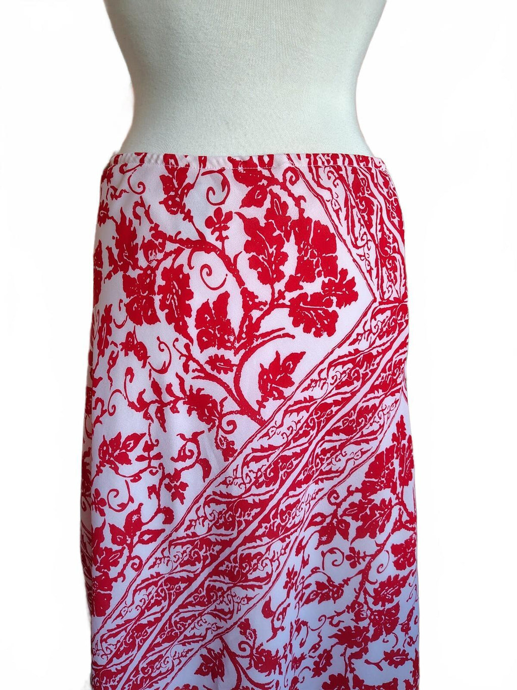 DFA New York Red and White Floral Print Midi Skirt vintage