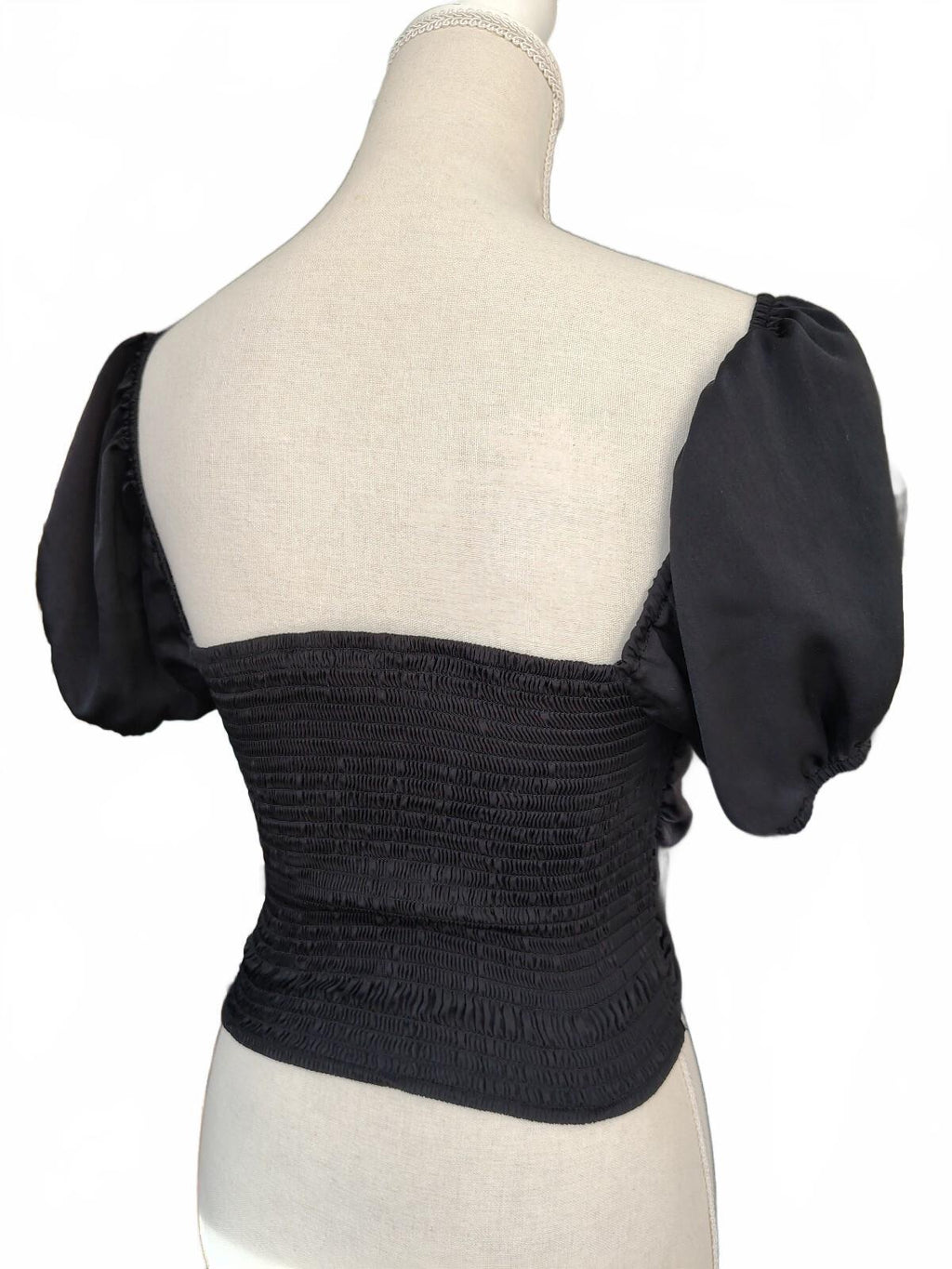 Forever 21 Black Puff Sleeve Ruched Crop Top, Size Medium