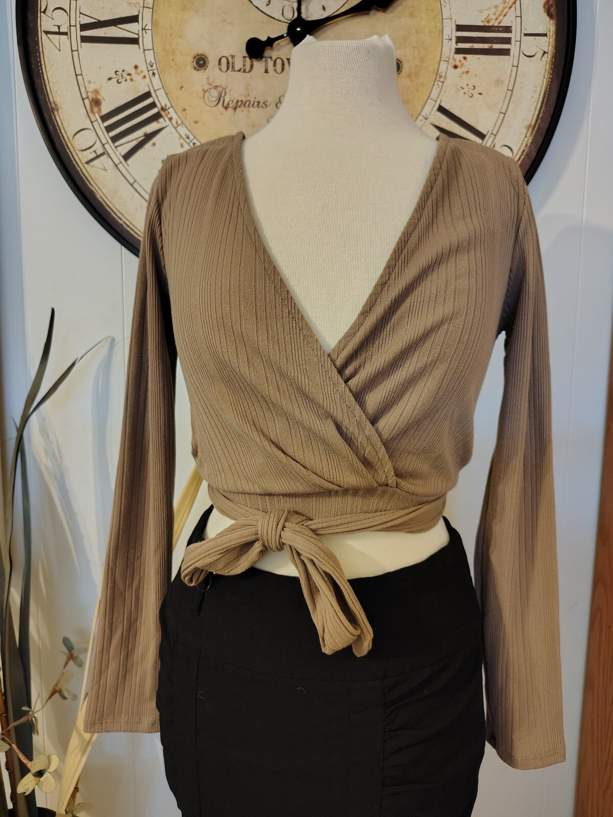 Forever 21 Women's Ribbed Wrap Tie Long Sleeve CropTop Large