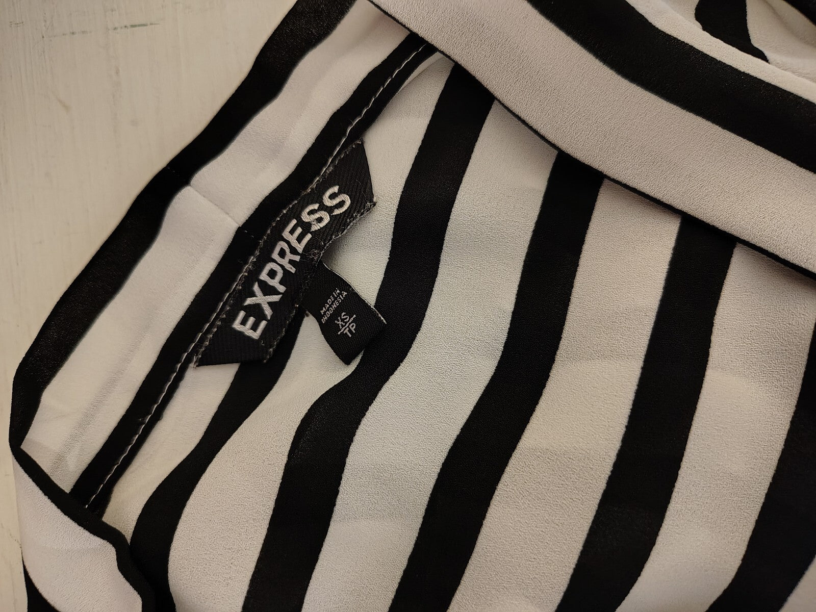 Express Women's Black & White Striped Short Sleeve Blouse XS