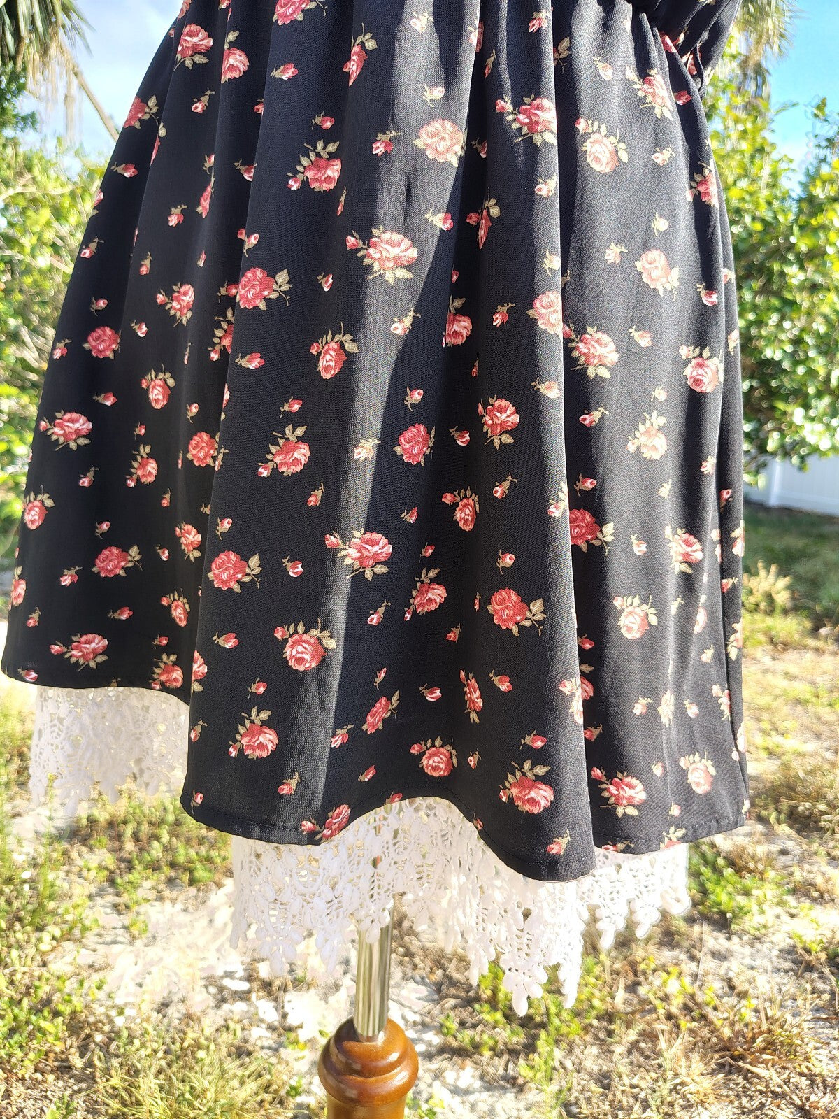 Papaya Black Floral Dress Size Large Jr