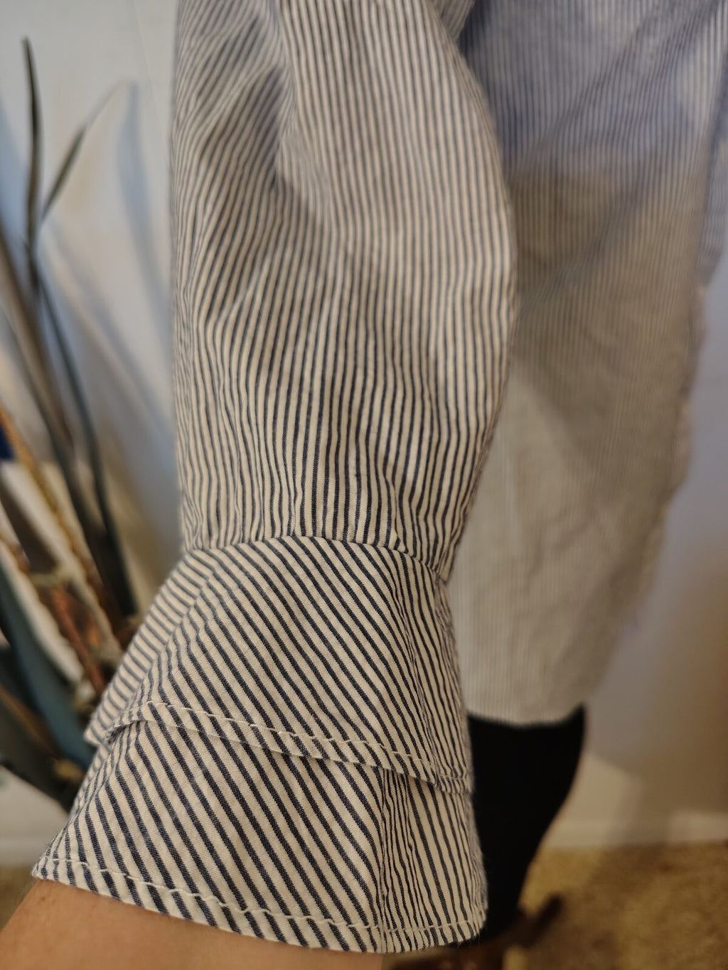 Melissa Paige Women's Black & White Striped Button Shirt PM