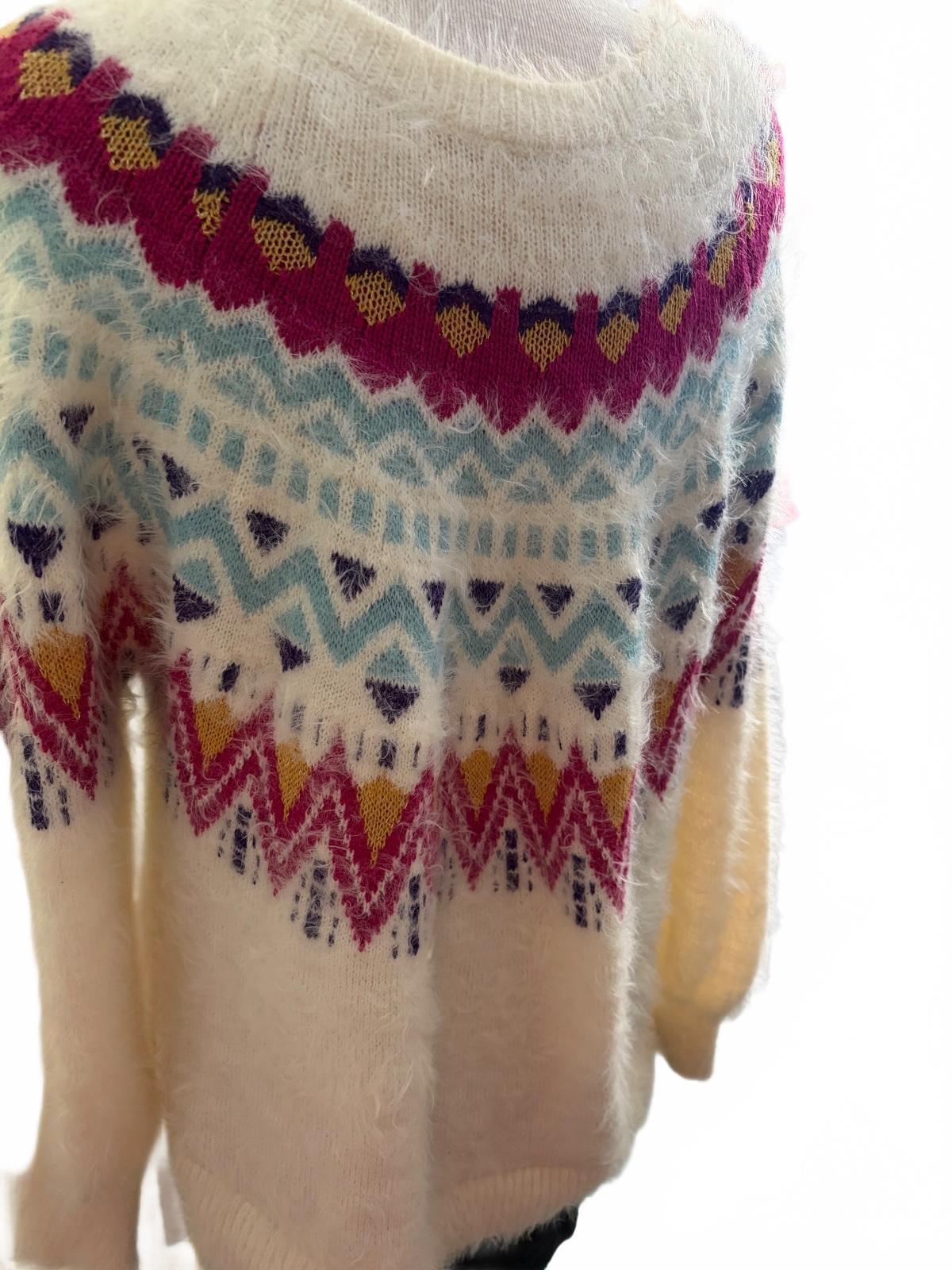 Time & Ttru Women's XXL Fluffy Patterned Shrug Sweater