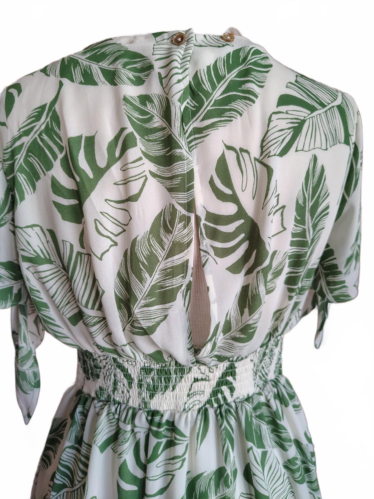 Women's Tropical Leaf Print Button-Front Dress medium