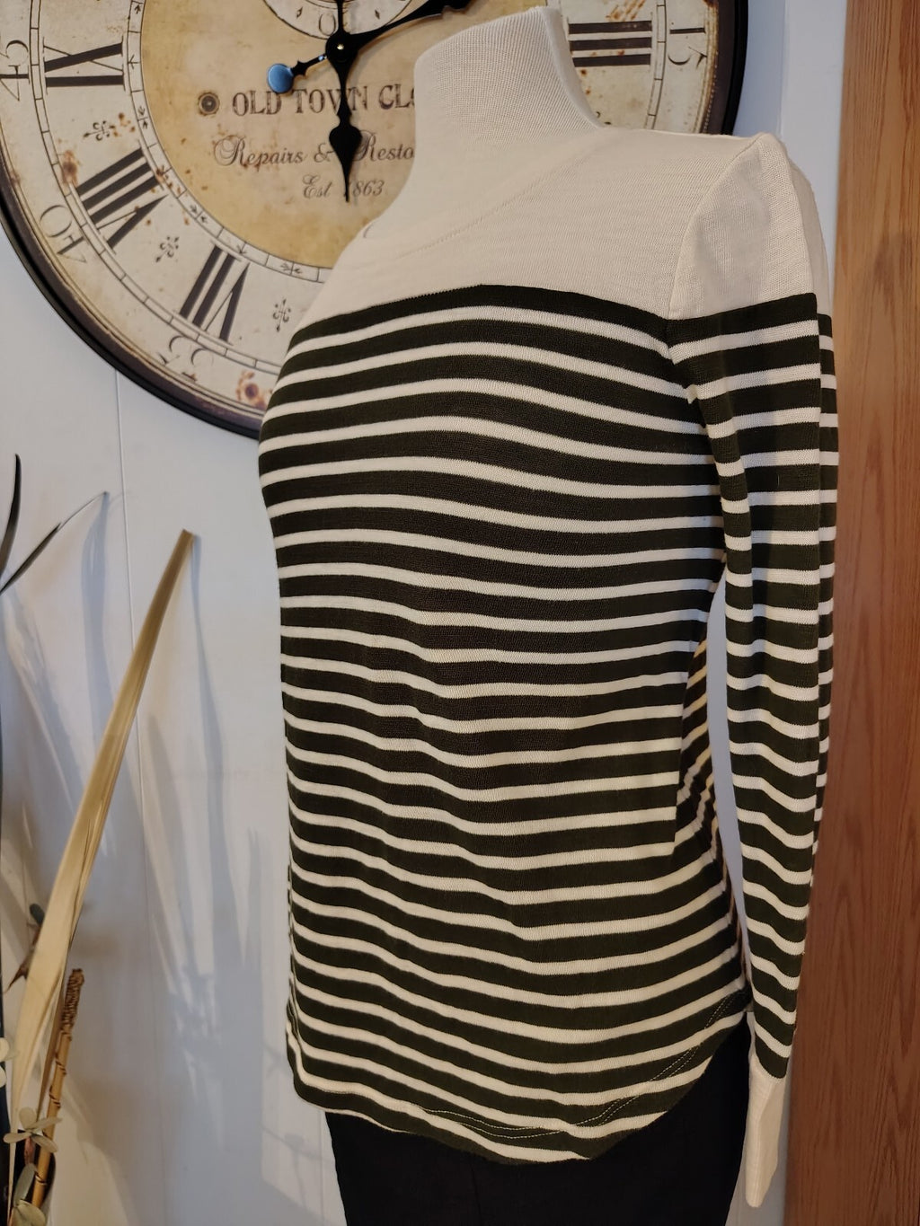 LOFT Women's XS Striped Long Sleeve Cotton Blend Sweater