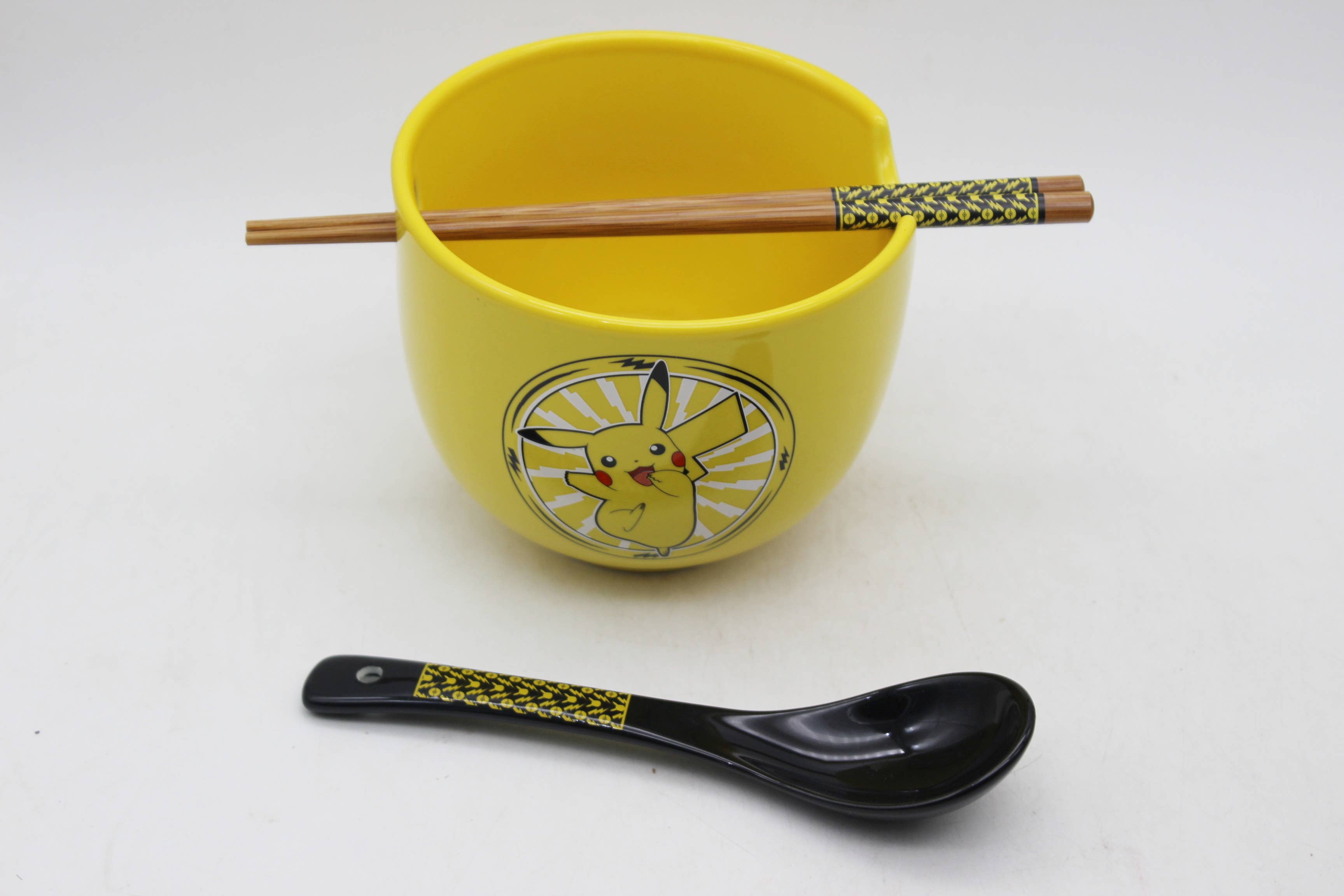 Silver Buffalo - Pokémon 20oz Ramen Bowl with Chopsticks and Spoon