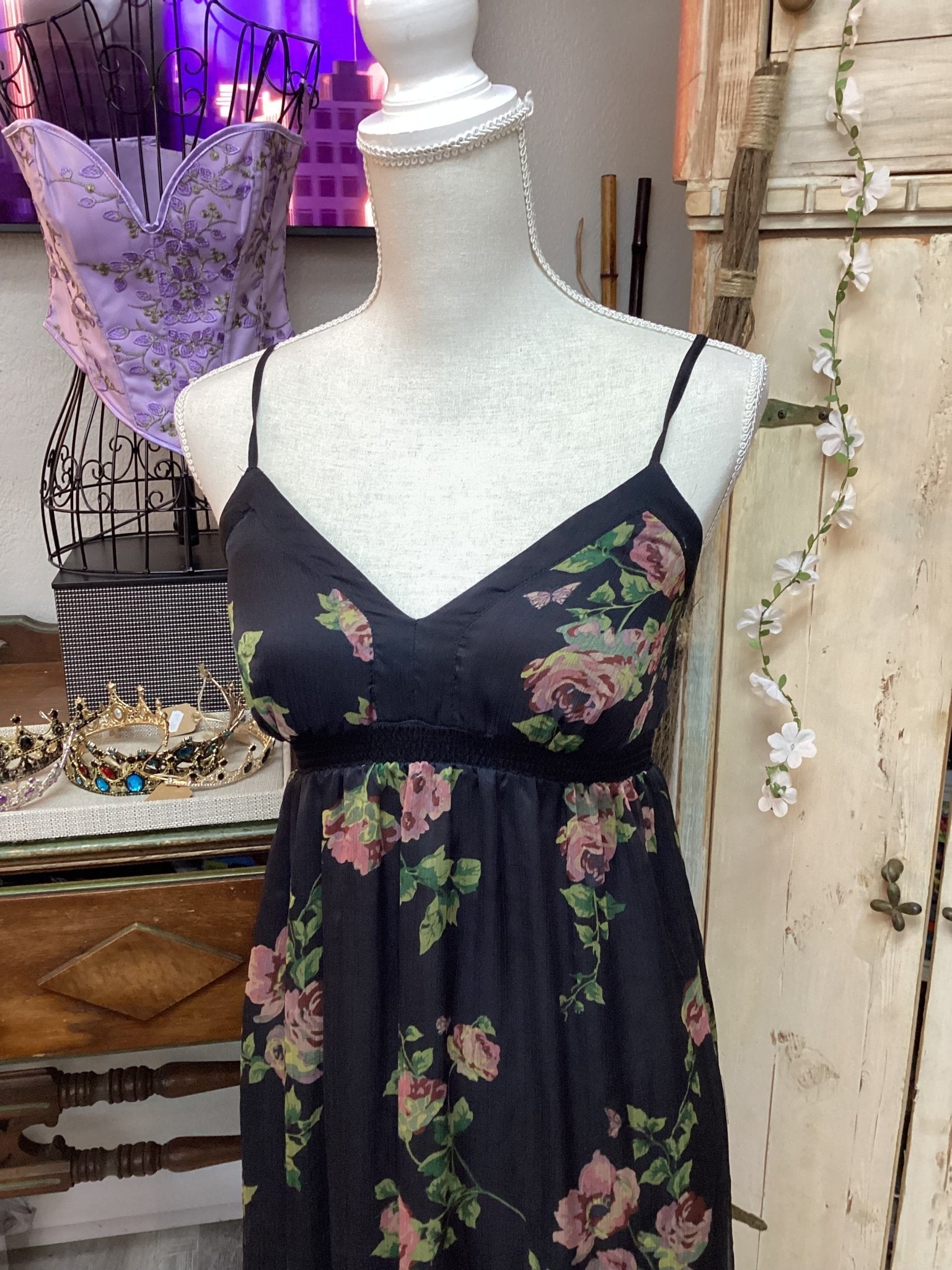 Jessica Simpson: Black Floral Dress Size Small - #shop_name Jess's Unique Boutique